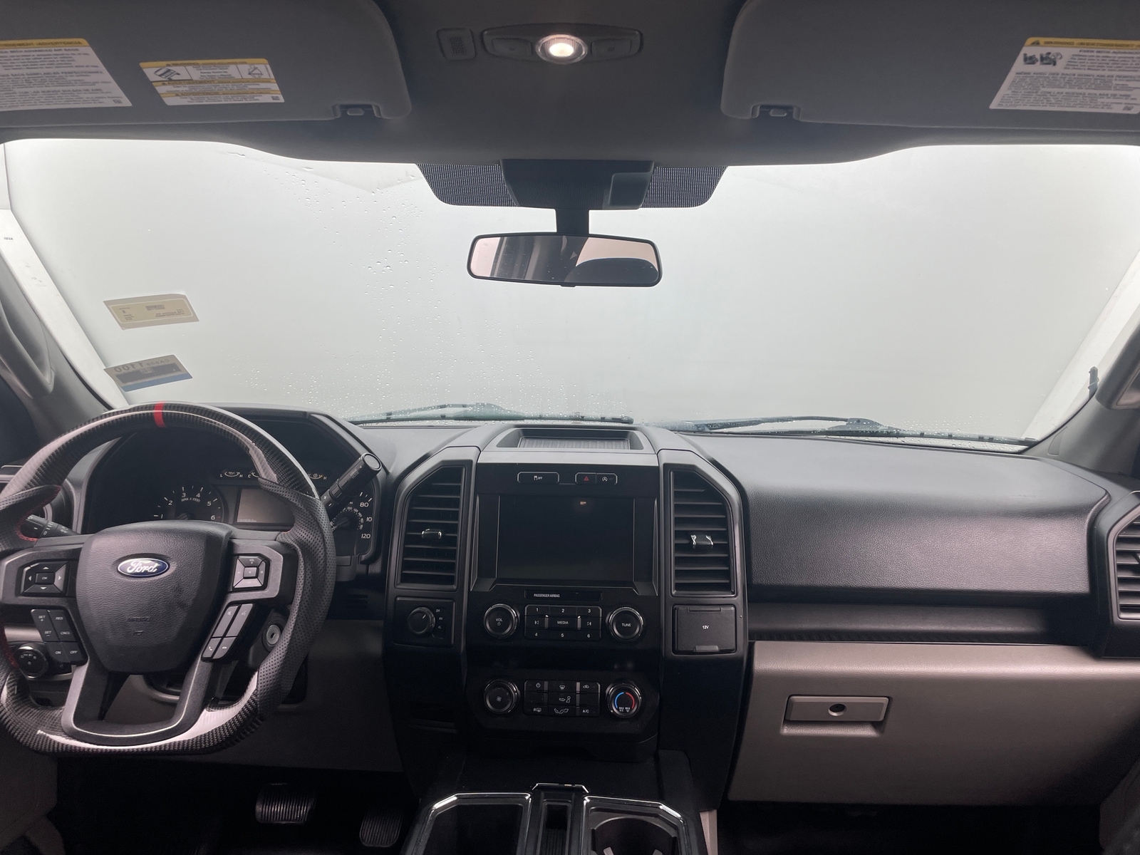 Thumbnail: 2019 Ford Econoline - 3