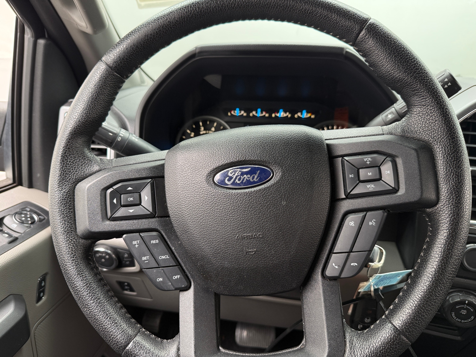 Thumbnail: 2016 Ford Econoline - 5