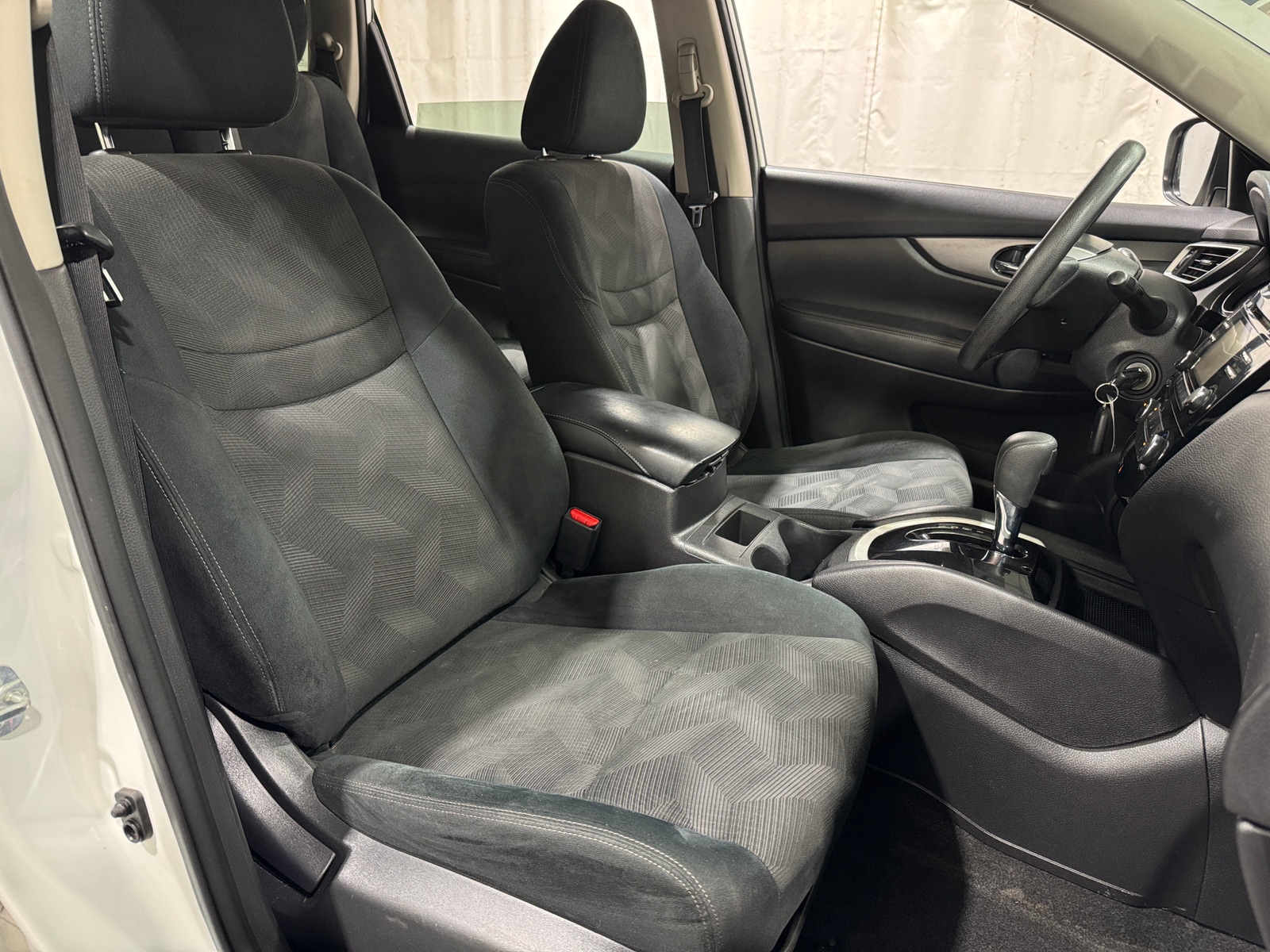 Thumbnail: 2015 Nissan Rogue - 2