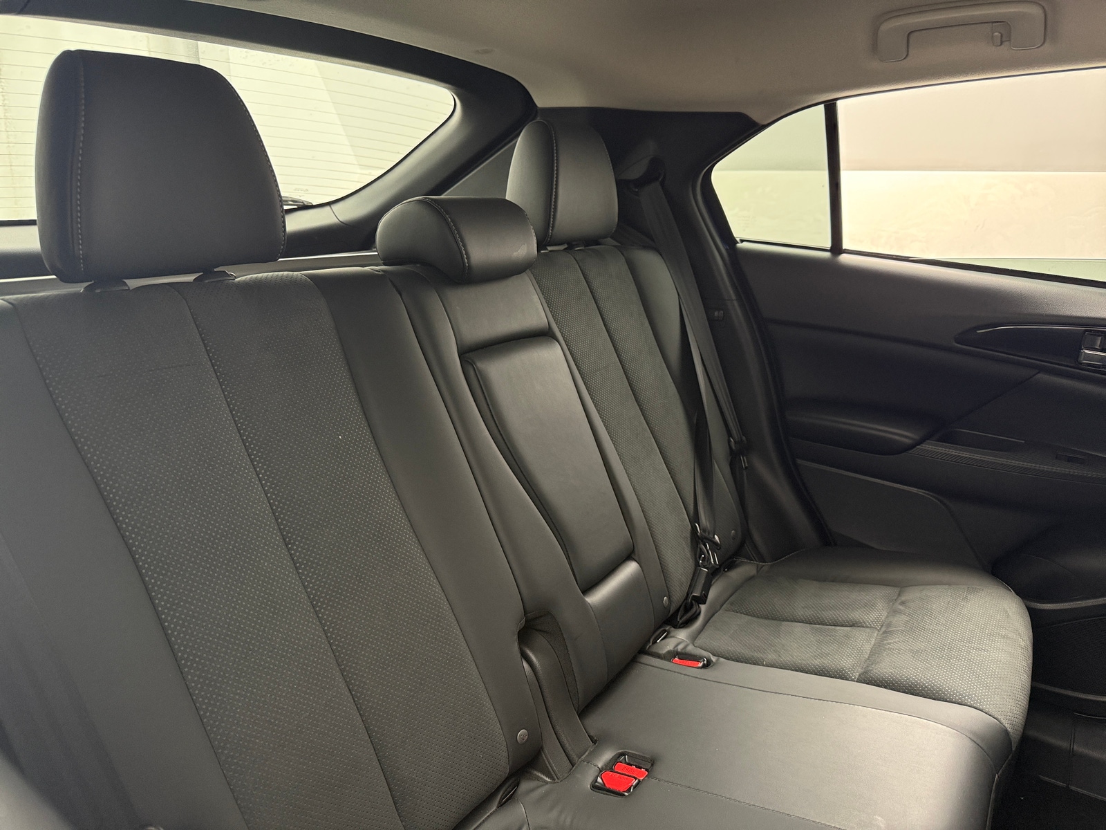 Thumbnail: 2023 Mitsubishi Eclipse Cross - 6