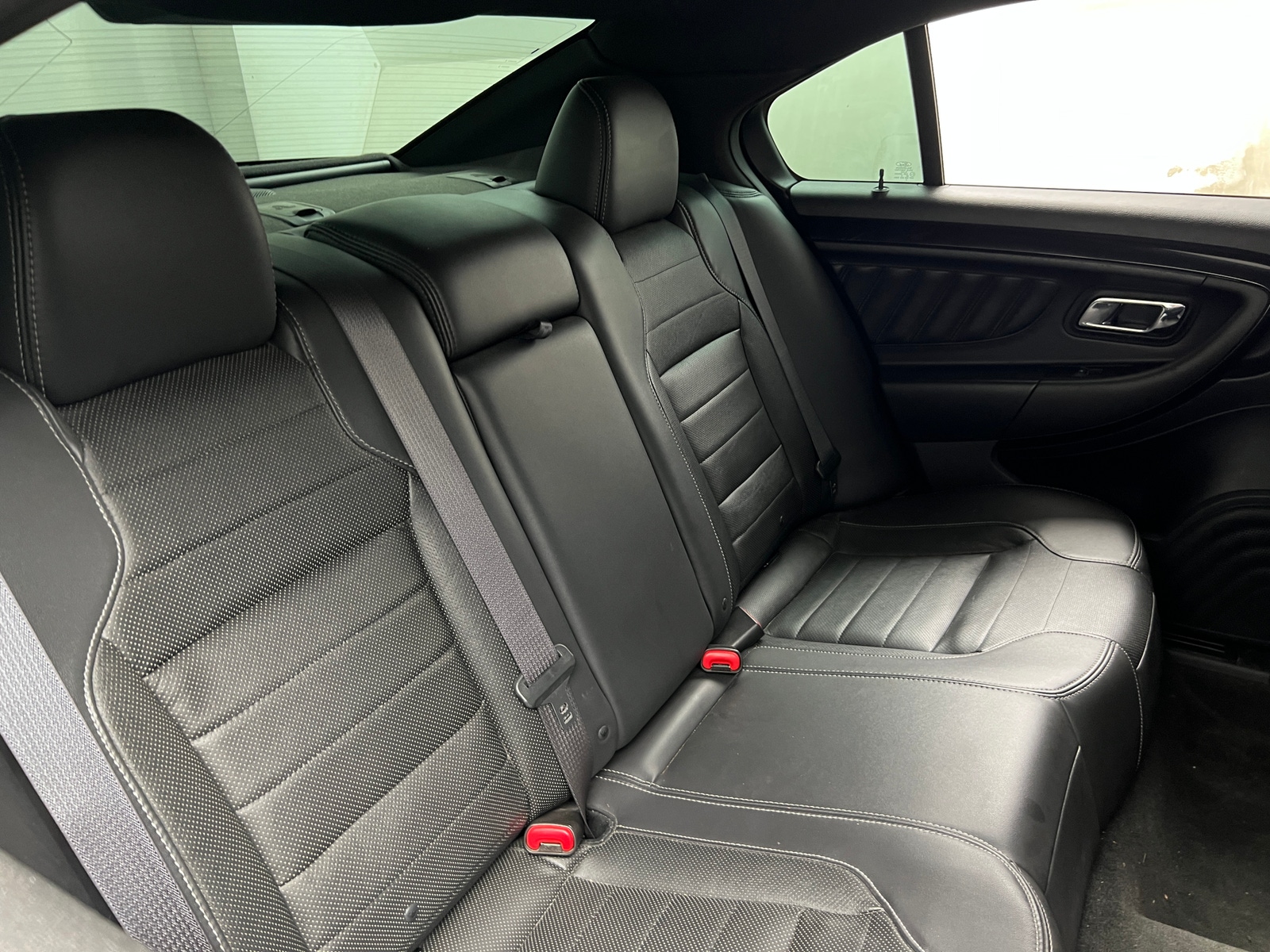Thumbnail: 2015 Ford Taurus - 5