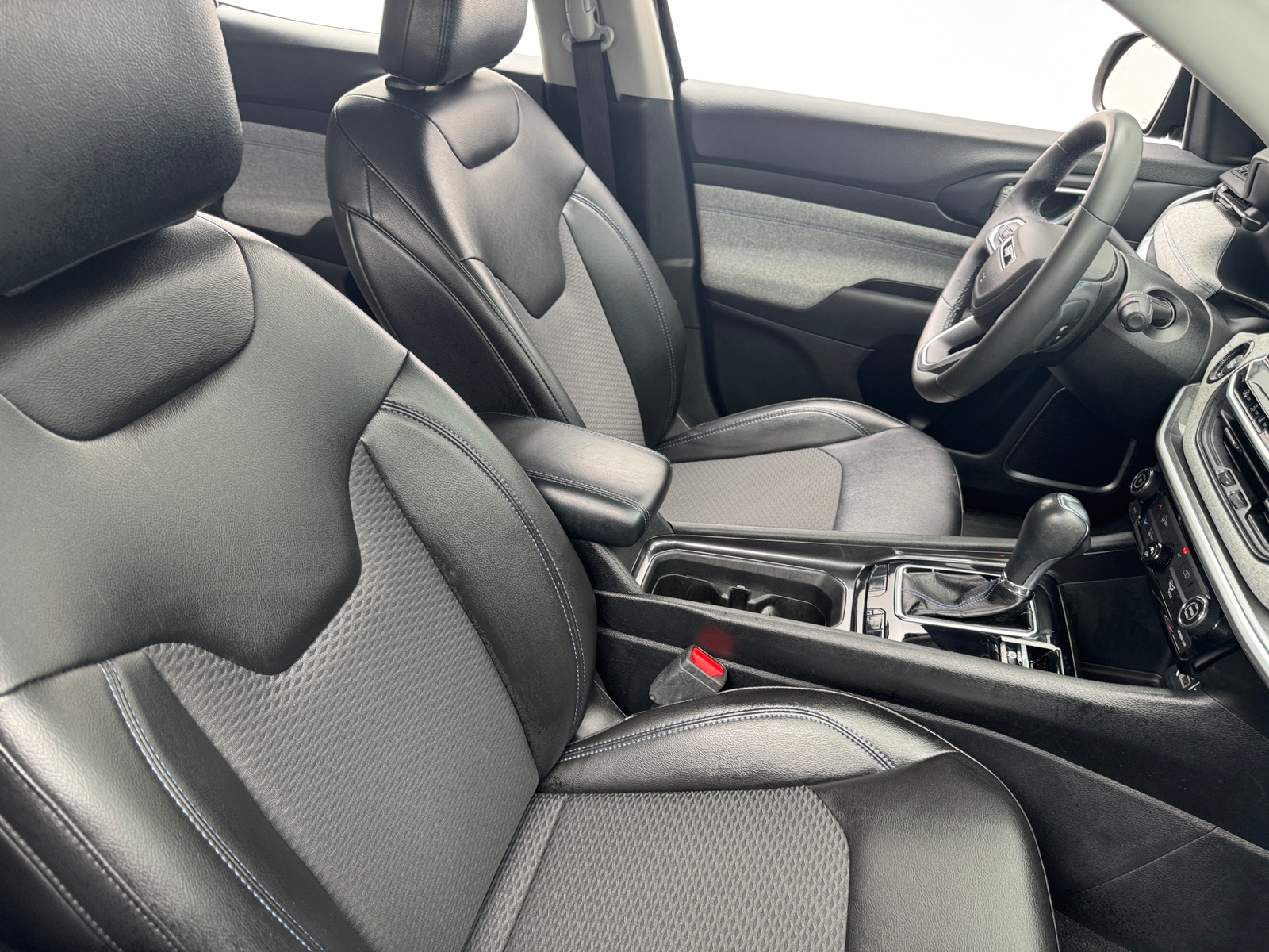 Thumbnail: 2022 Jeep Compass - 2