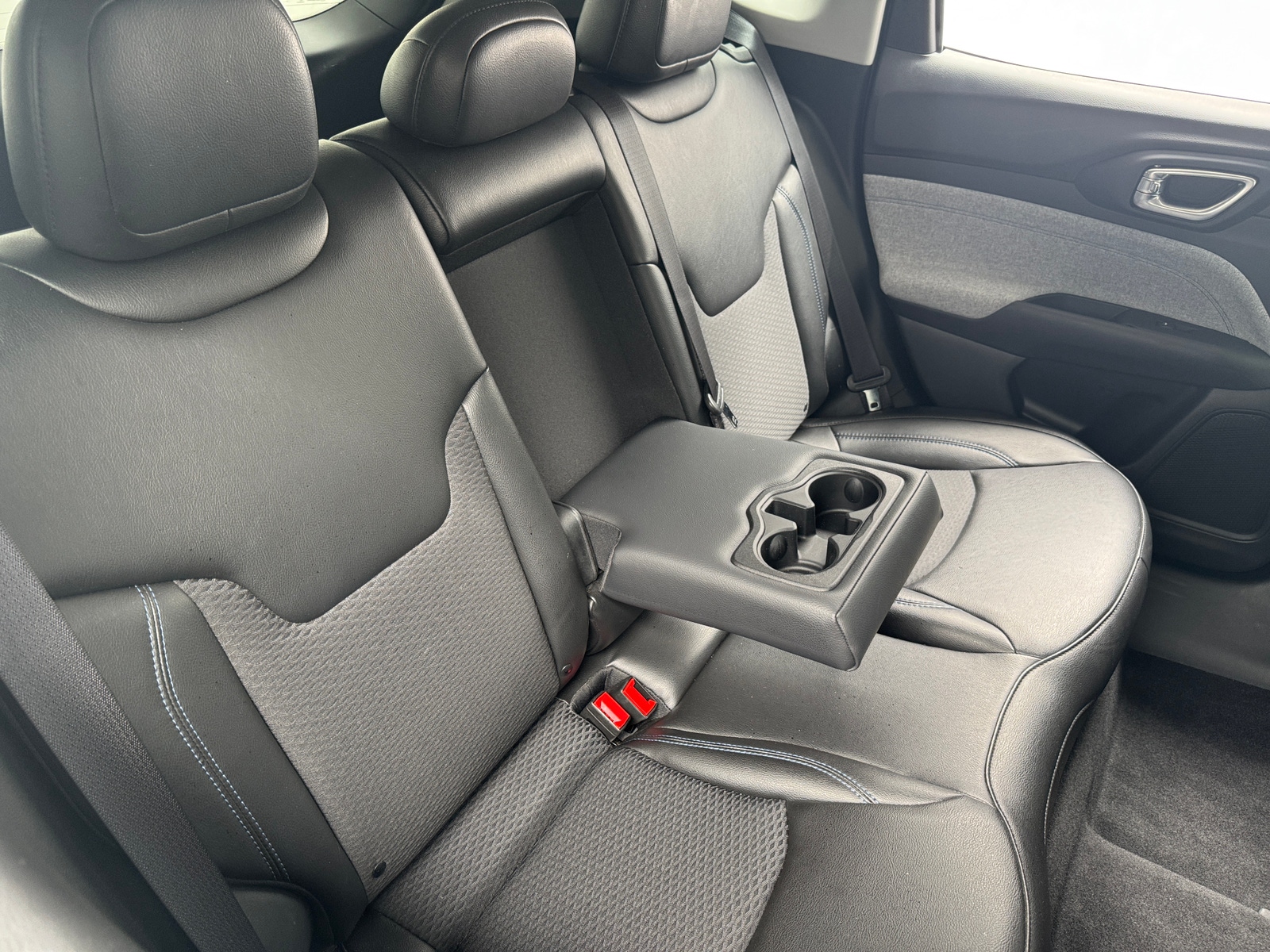 Thumbnail: 2022 Jeep Compass - 6