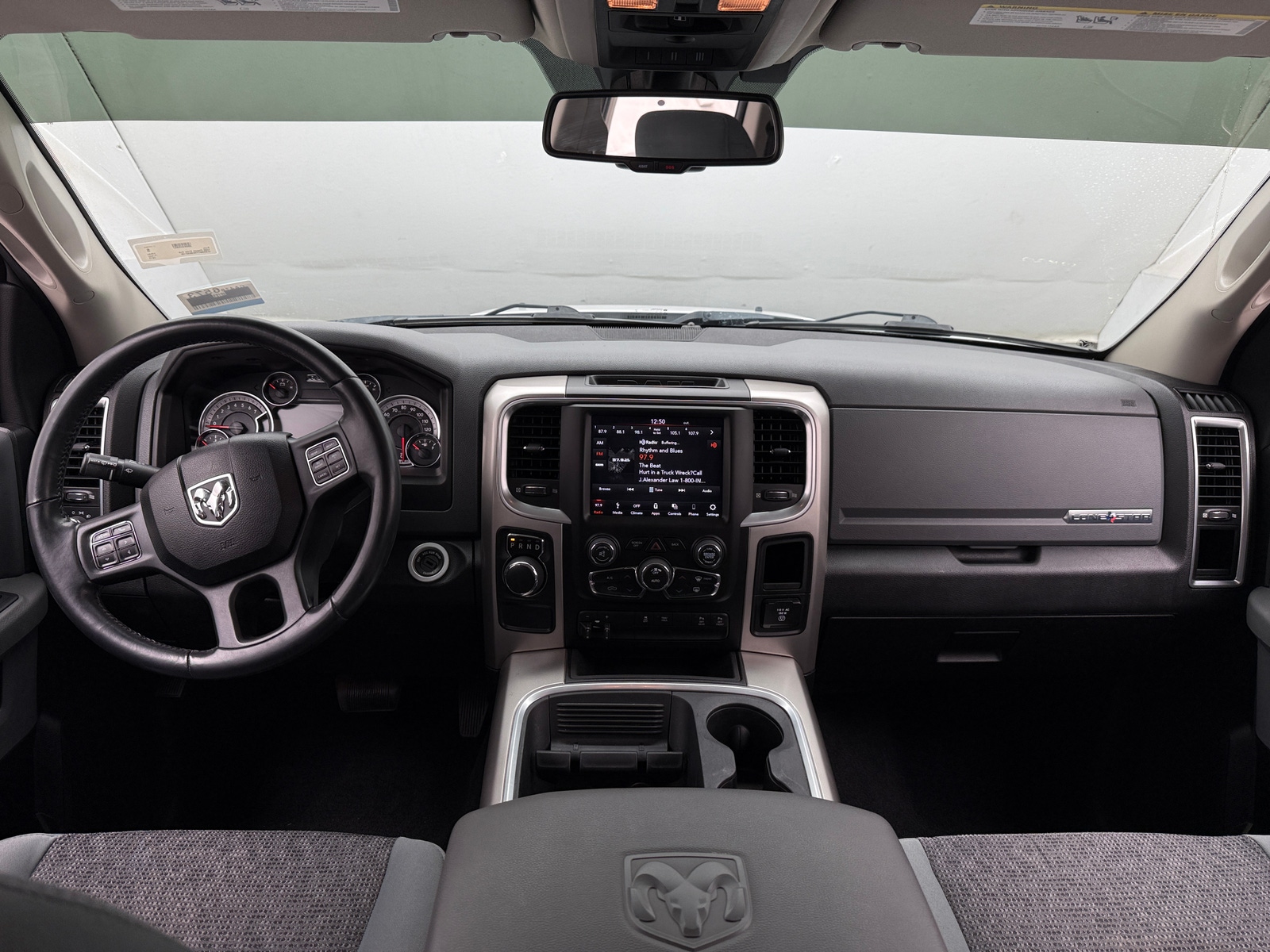 Thumbnail: 2019 RAM 1500 Classic - 3