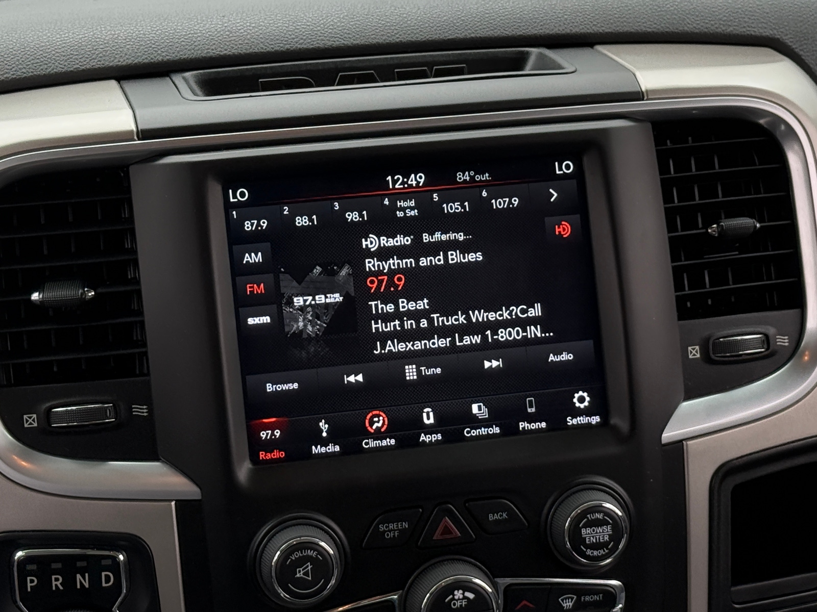 Thumbnail: 2019 RAM 1500 Classic - 4
