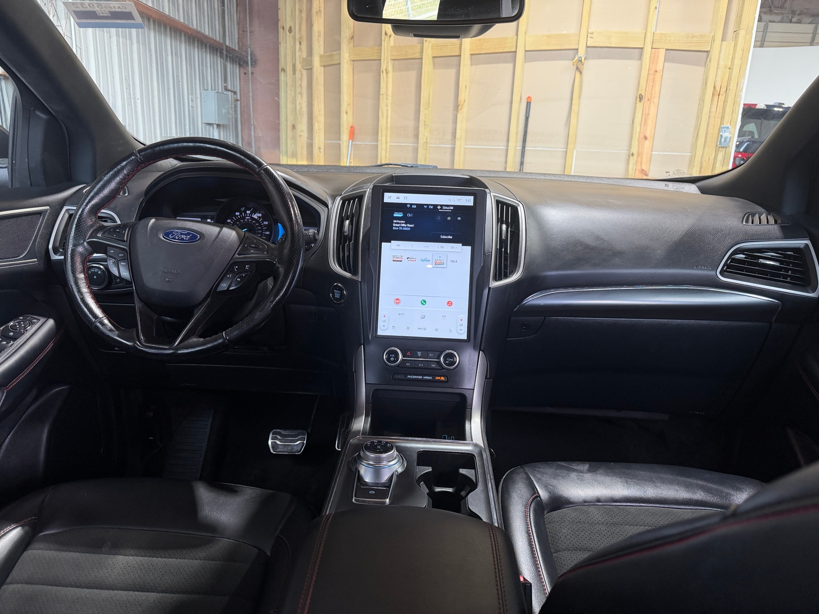 Thumbnail: 2022 Ford Edge - 2