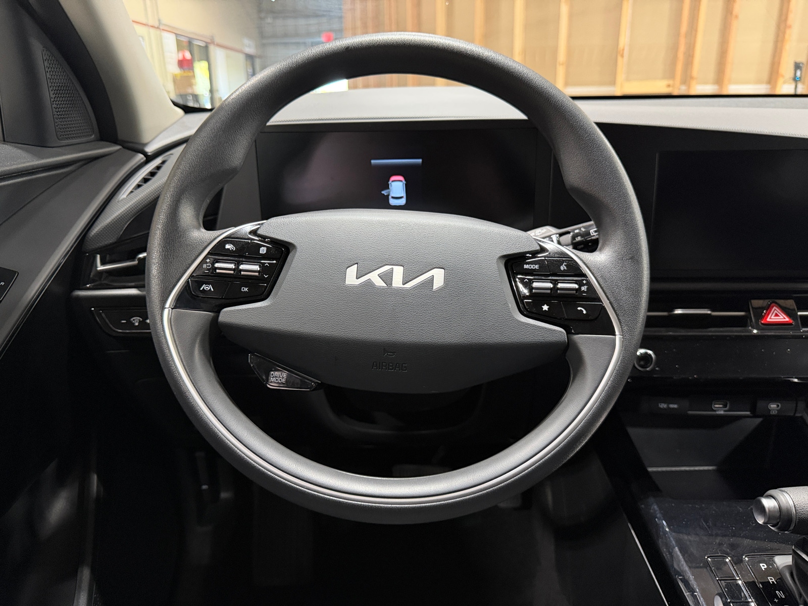 Thumbnail: 2026 Kia Niro - 5