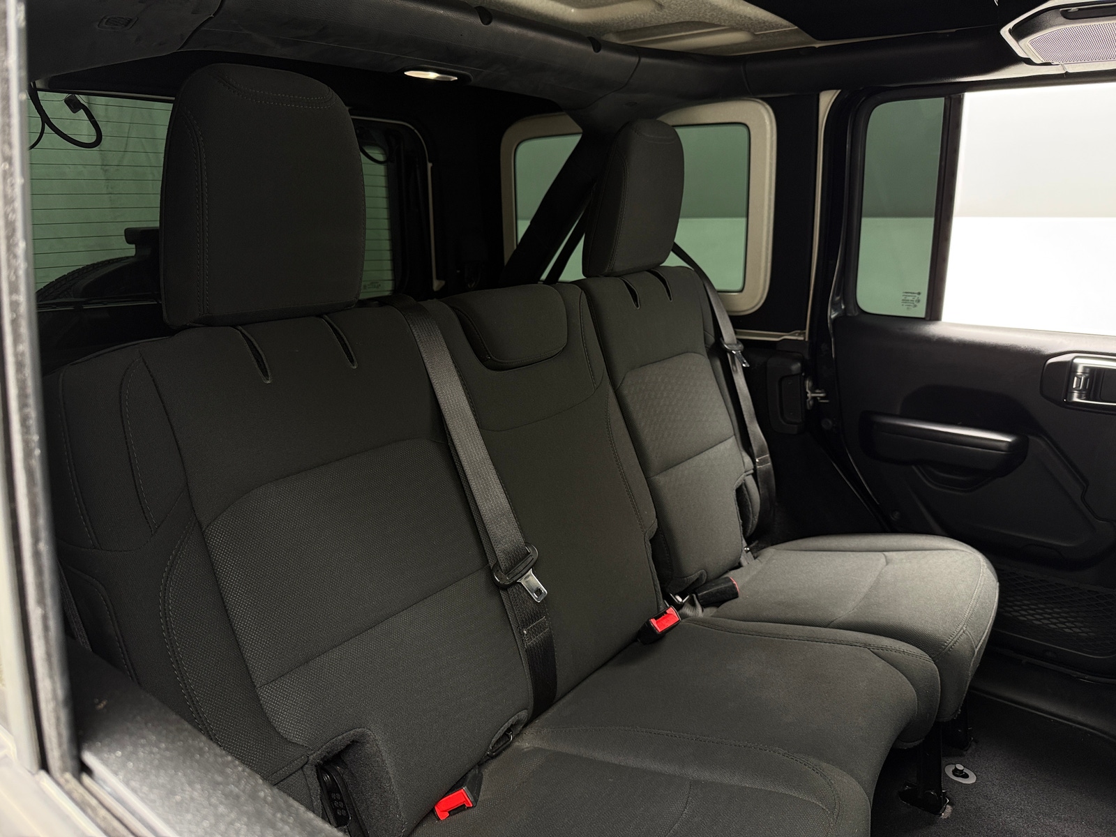 Thumbnail: 2019 Jeep Wrangler - 6