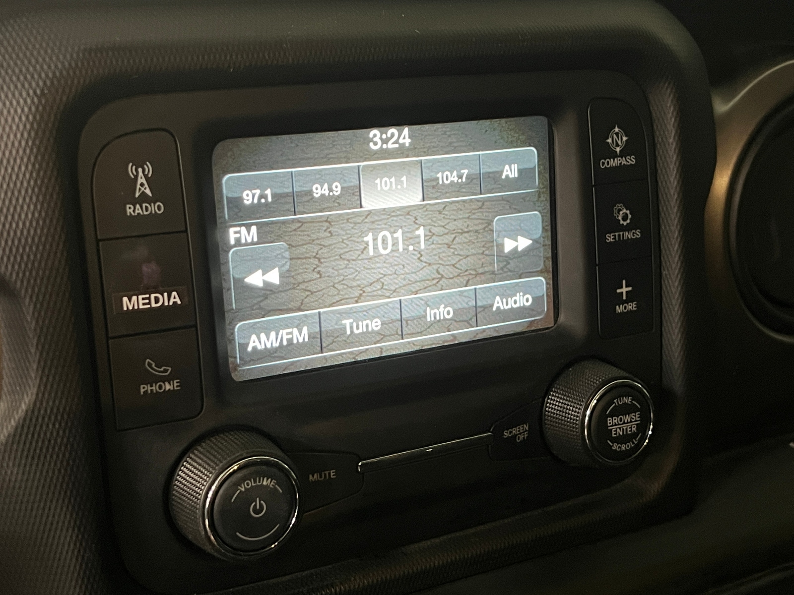 Thumbnail: 2019 Jeep Wrangler - 4