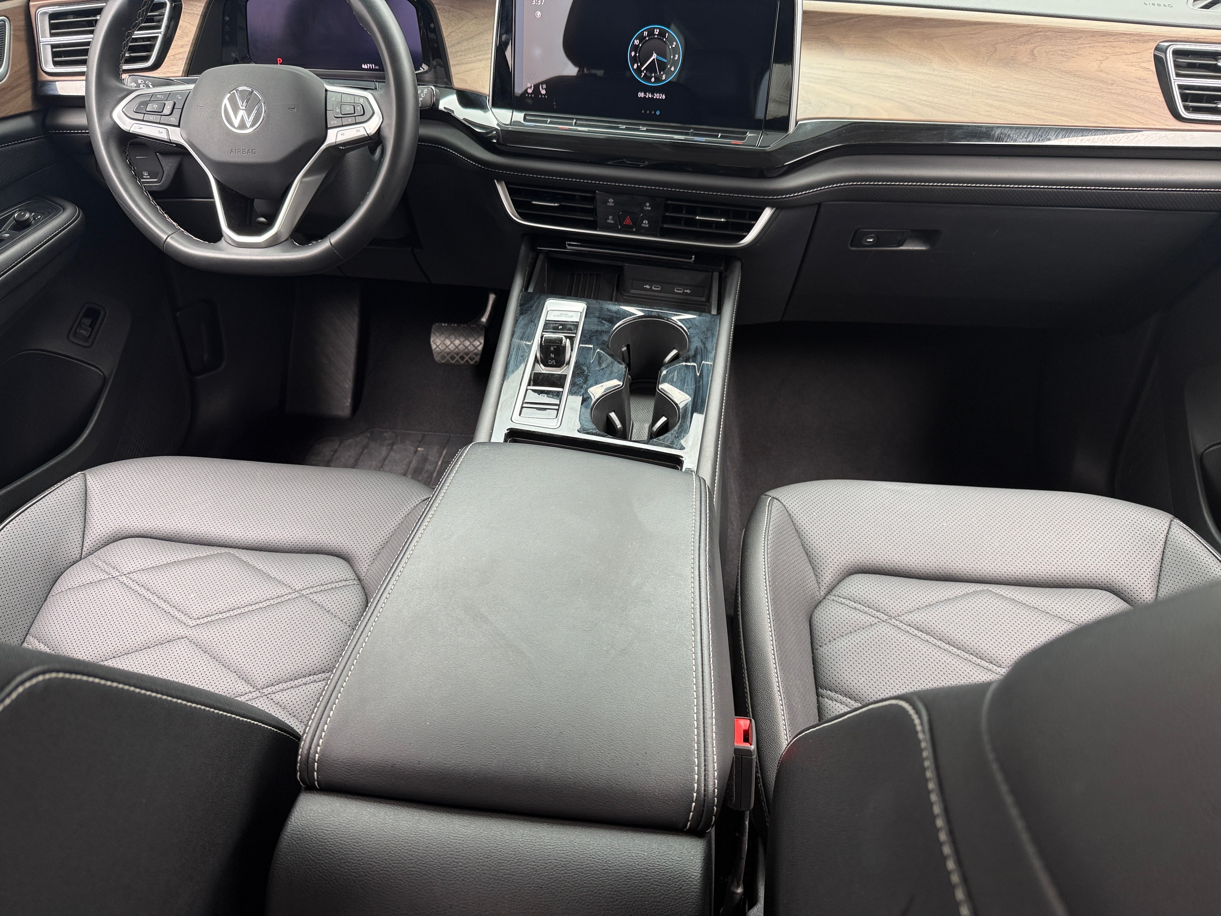 2025 Volkswagen Atlas SE w/Tech - Photo 7