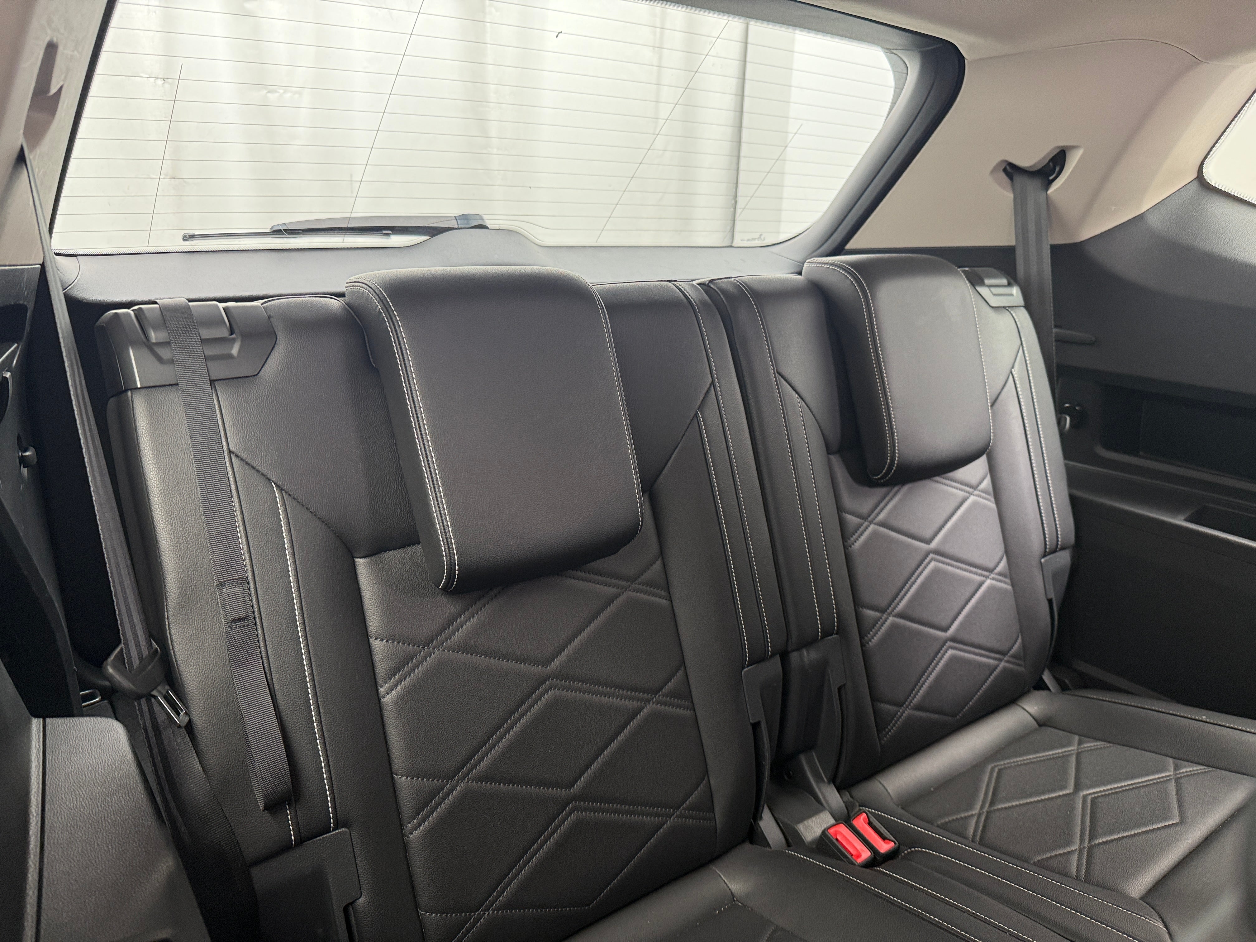 2025 Volkswagen Atlas SE w/Tech - Photo 17