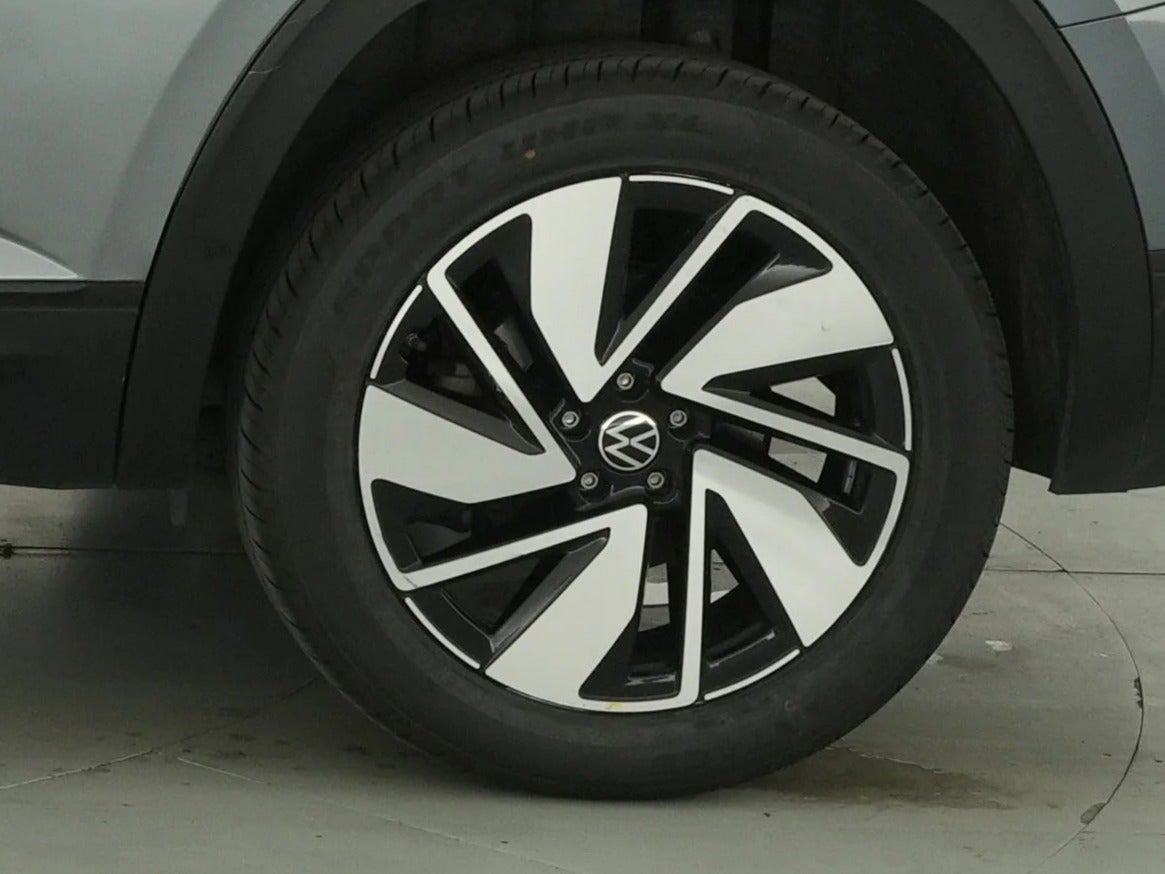 2025 Volkswagen Atlas SE w/Tech - Photo 19