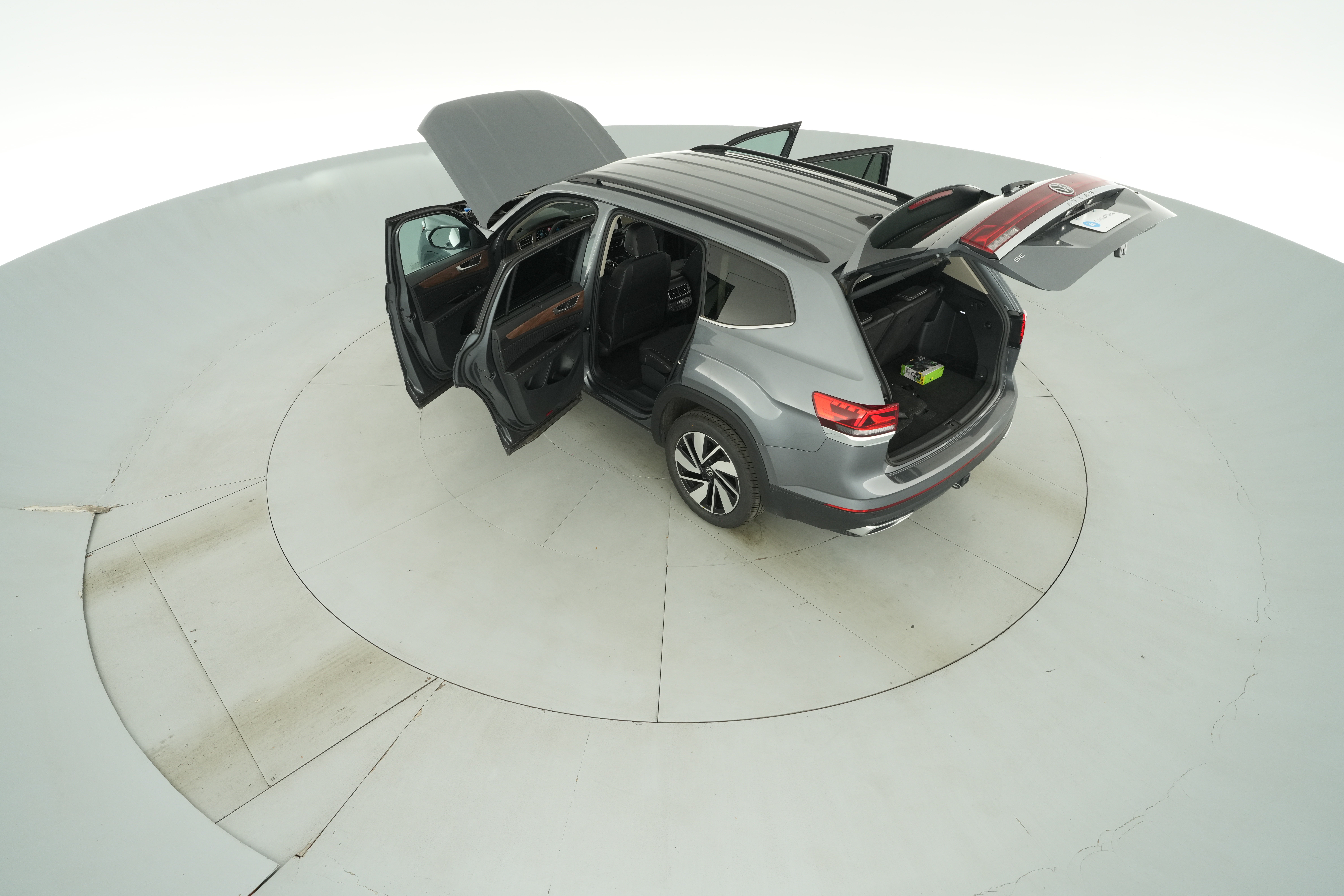 2025 Volkswagen Atlas SE w/Tech - Photo 58