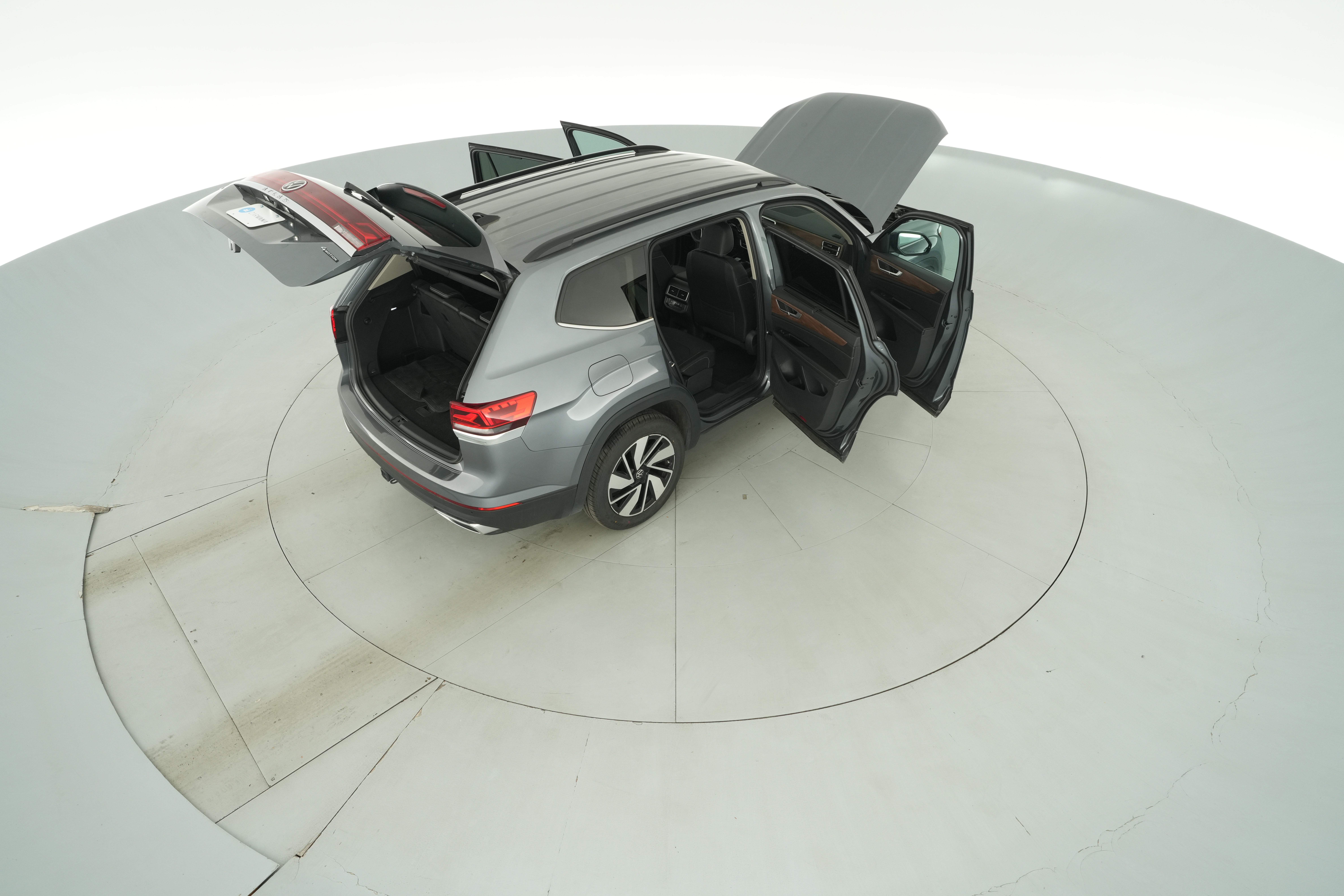2025 Volkswagen Atlas SE w/Tech - Photo 62