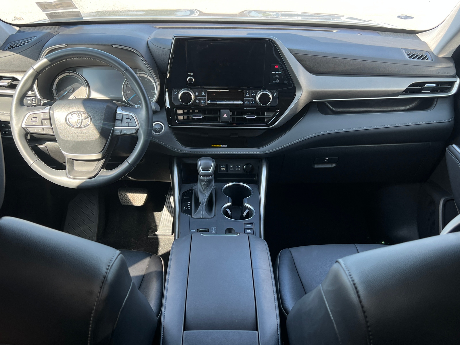 Thumbnail: 2024 Toyota Highlander - 2