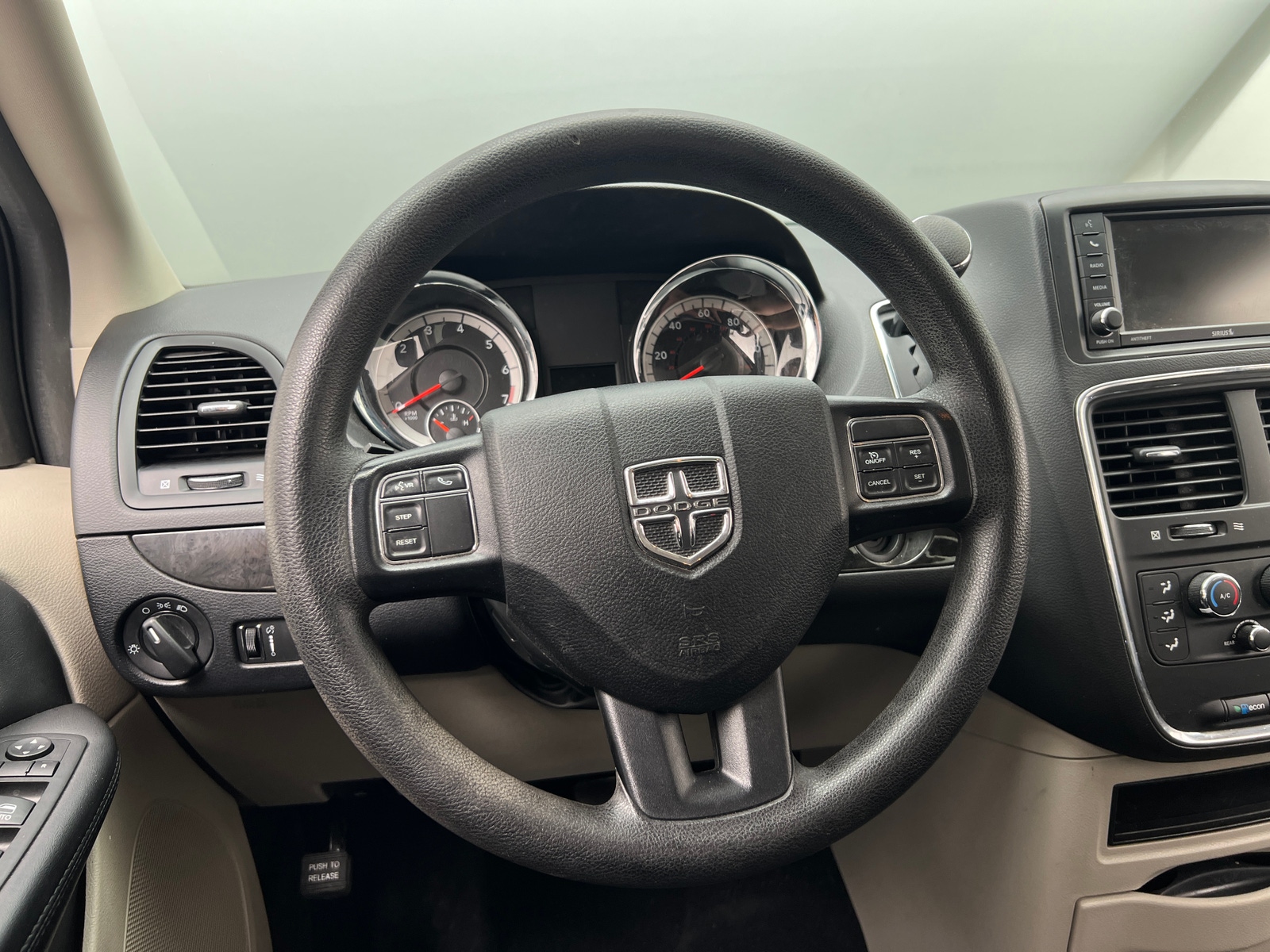 Thumbnail: 2018 Dodge Grand Caravan - 5