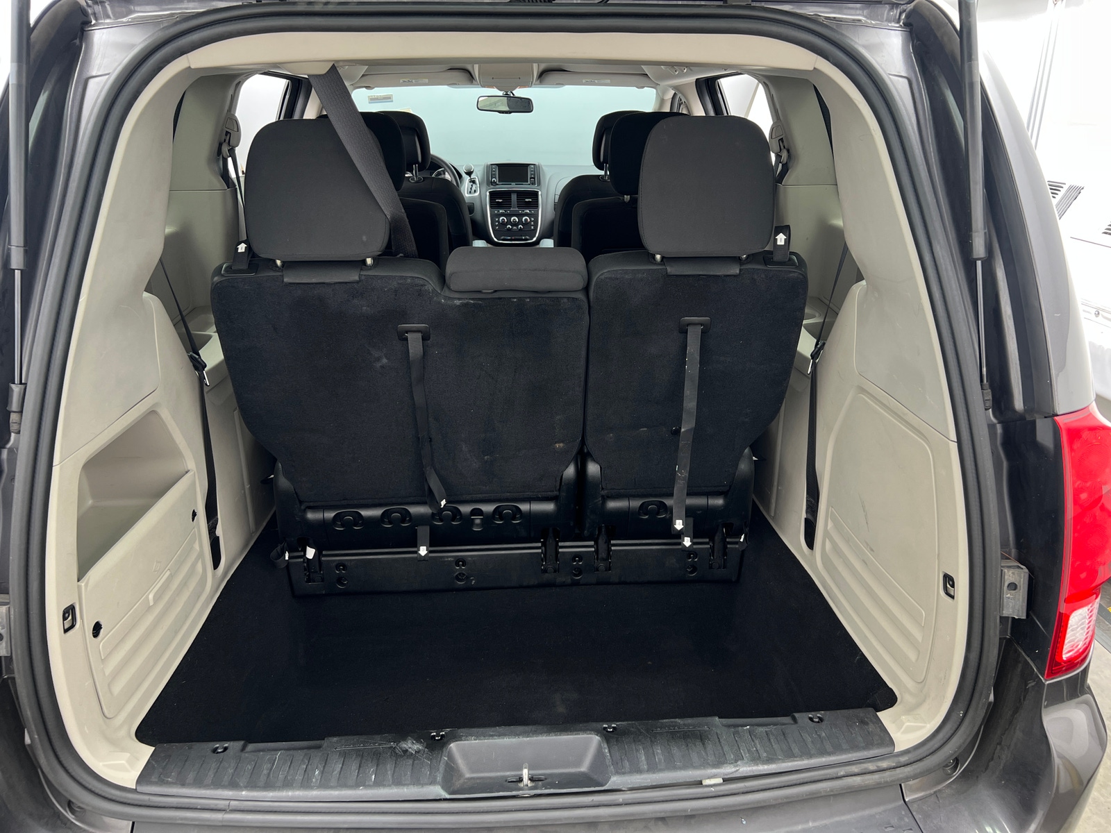 Thumbnail: 2018 Dodge Grand Caravan - 7
