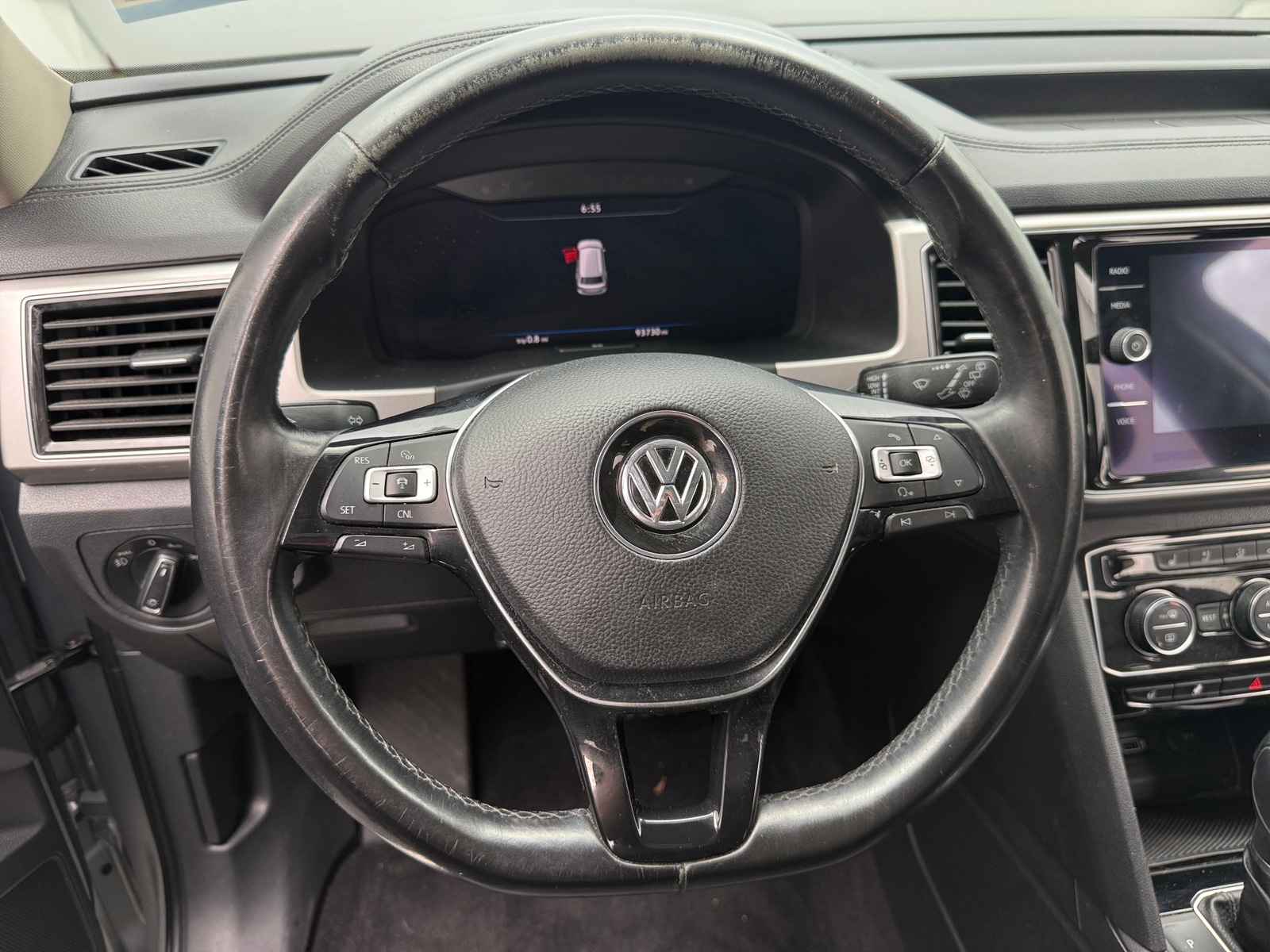 Thumbnail: 2018 Volkswagen Atlas - 4