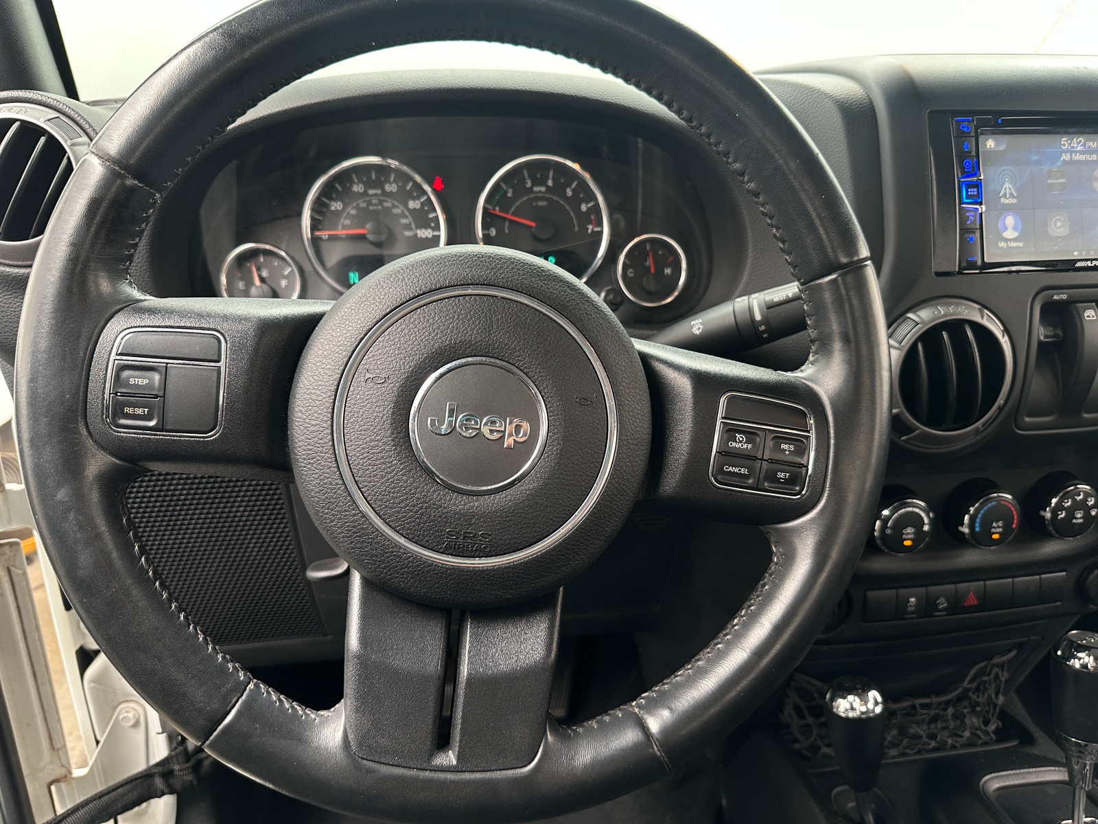 Thumbnail: 2017 Jeep Wrangler - 5
