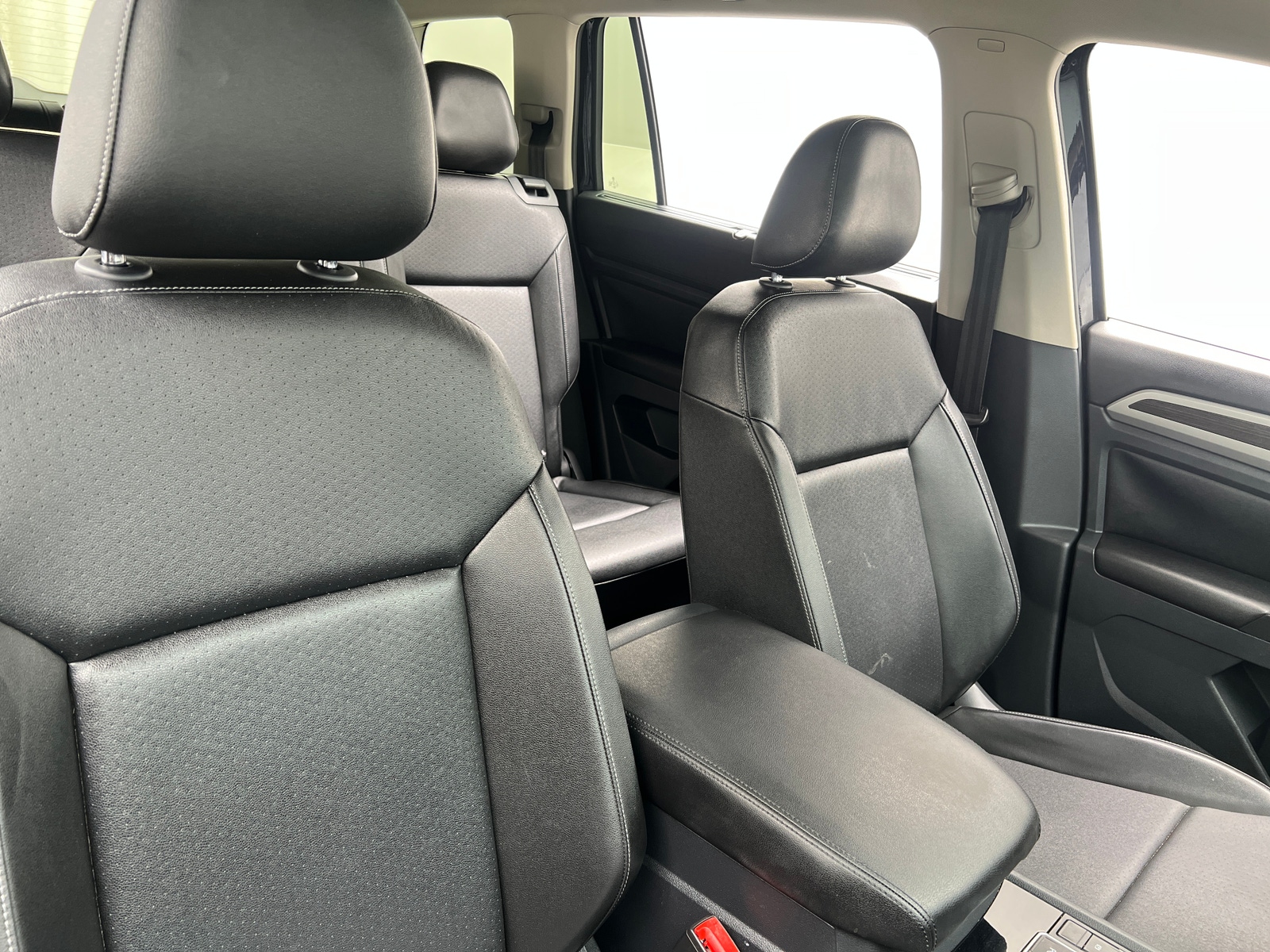 Thumbnail: 2018 Volkswagen Atlas - 2