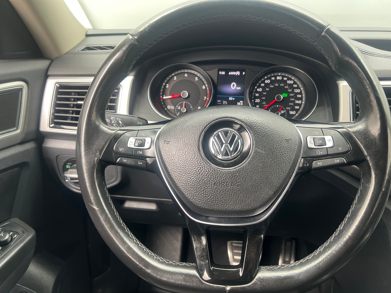 Thumbnail: 2018 Volkswagen Atlas - 5