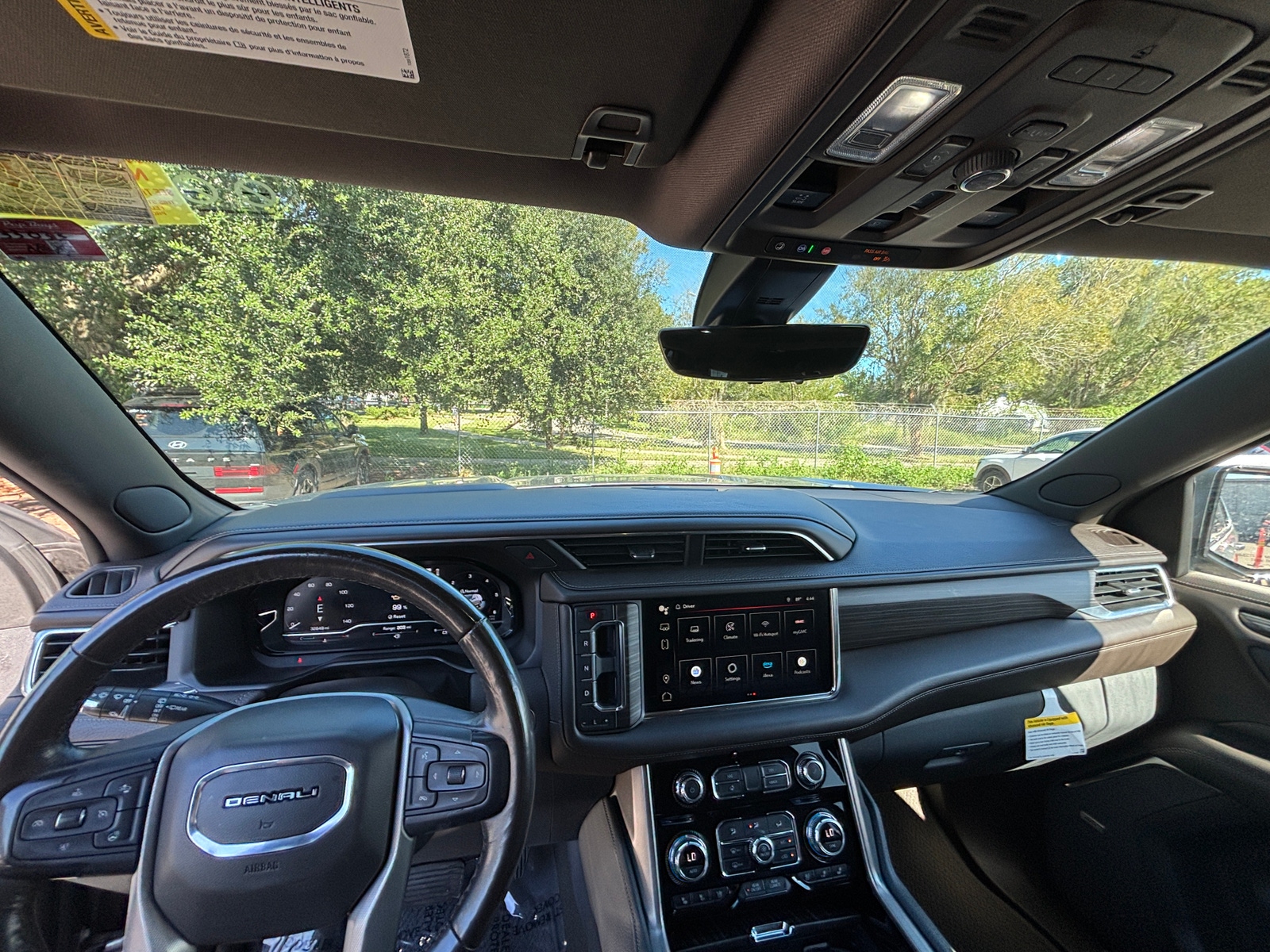 Thumbnail: 2022 GMC Yukon - 3