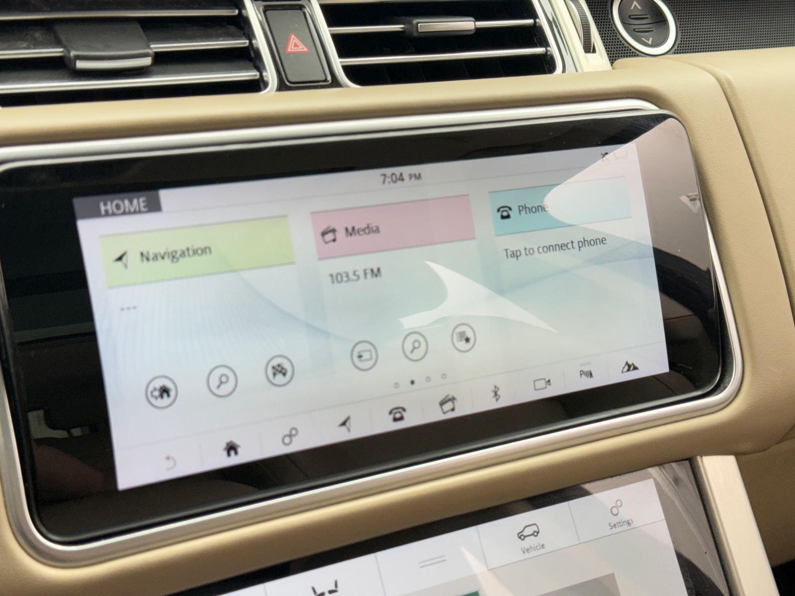 Thumbnail: 2020 Land Rover Range Rover - 3