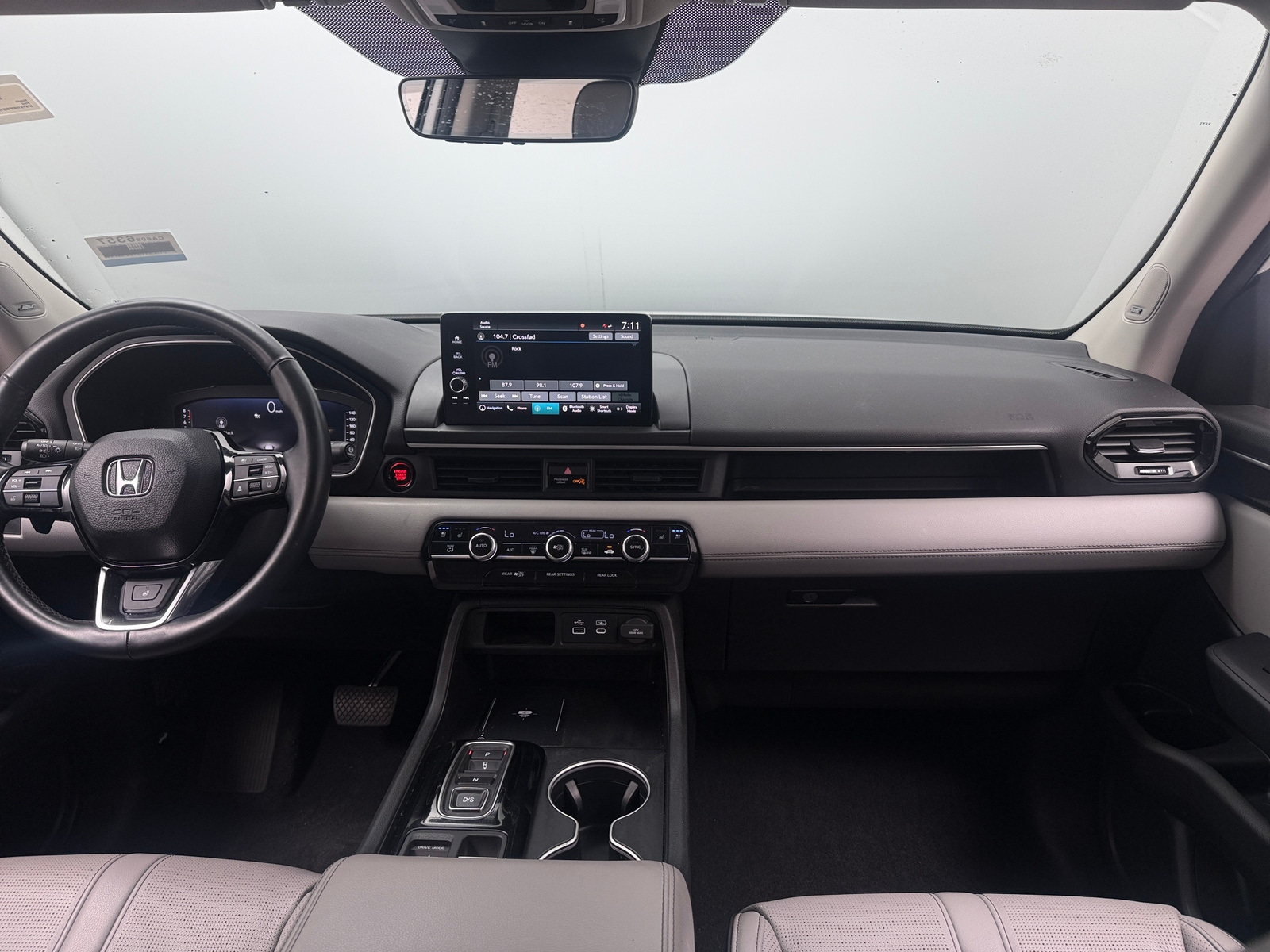 Thumbnail: 2023 Honda Pilot - 2