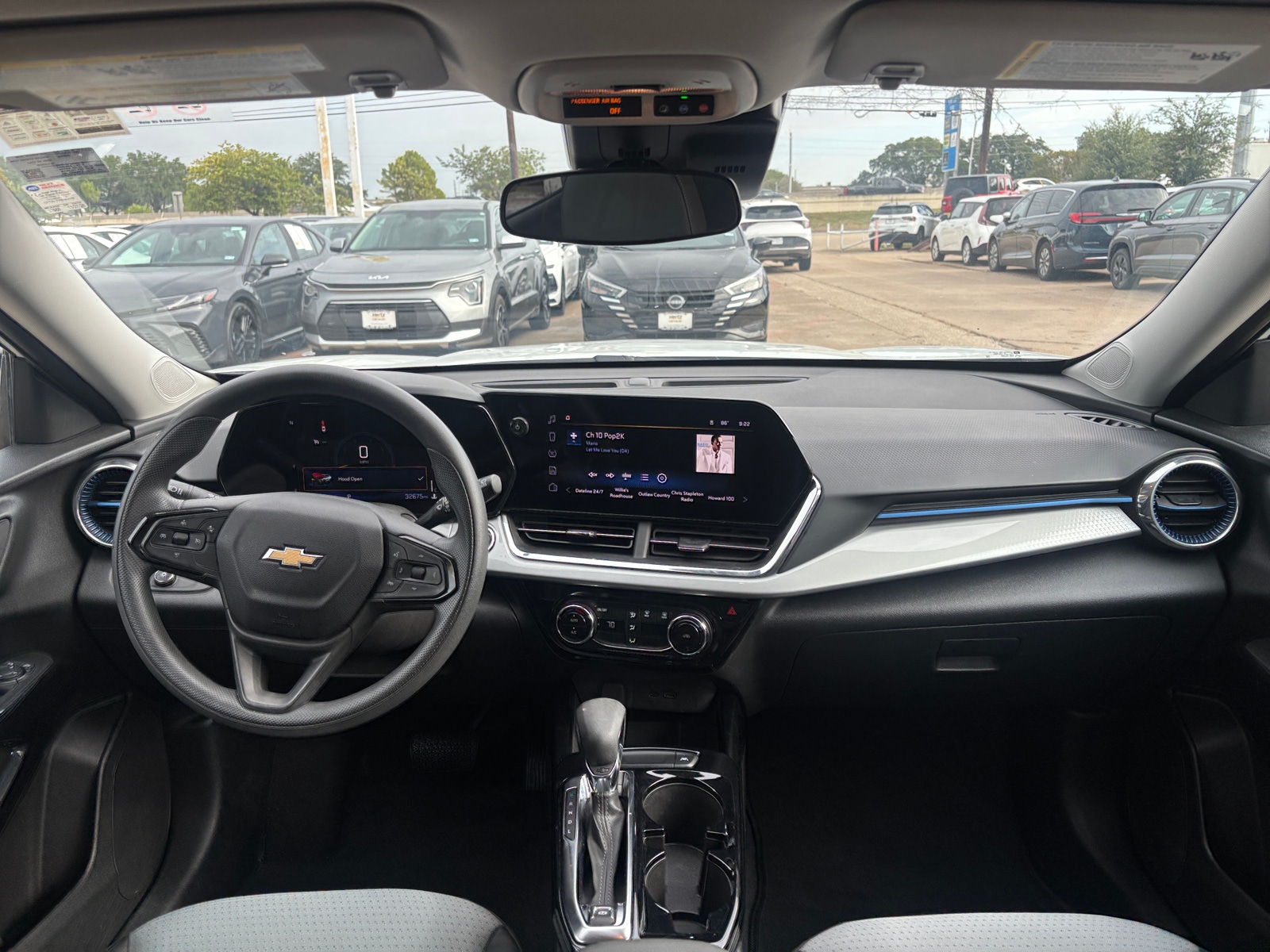 Thumbnail: 2025 Chevrolet Trax - 3