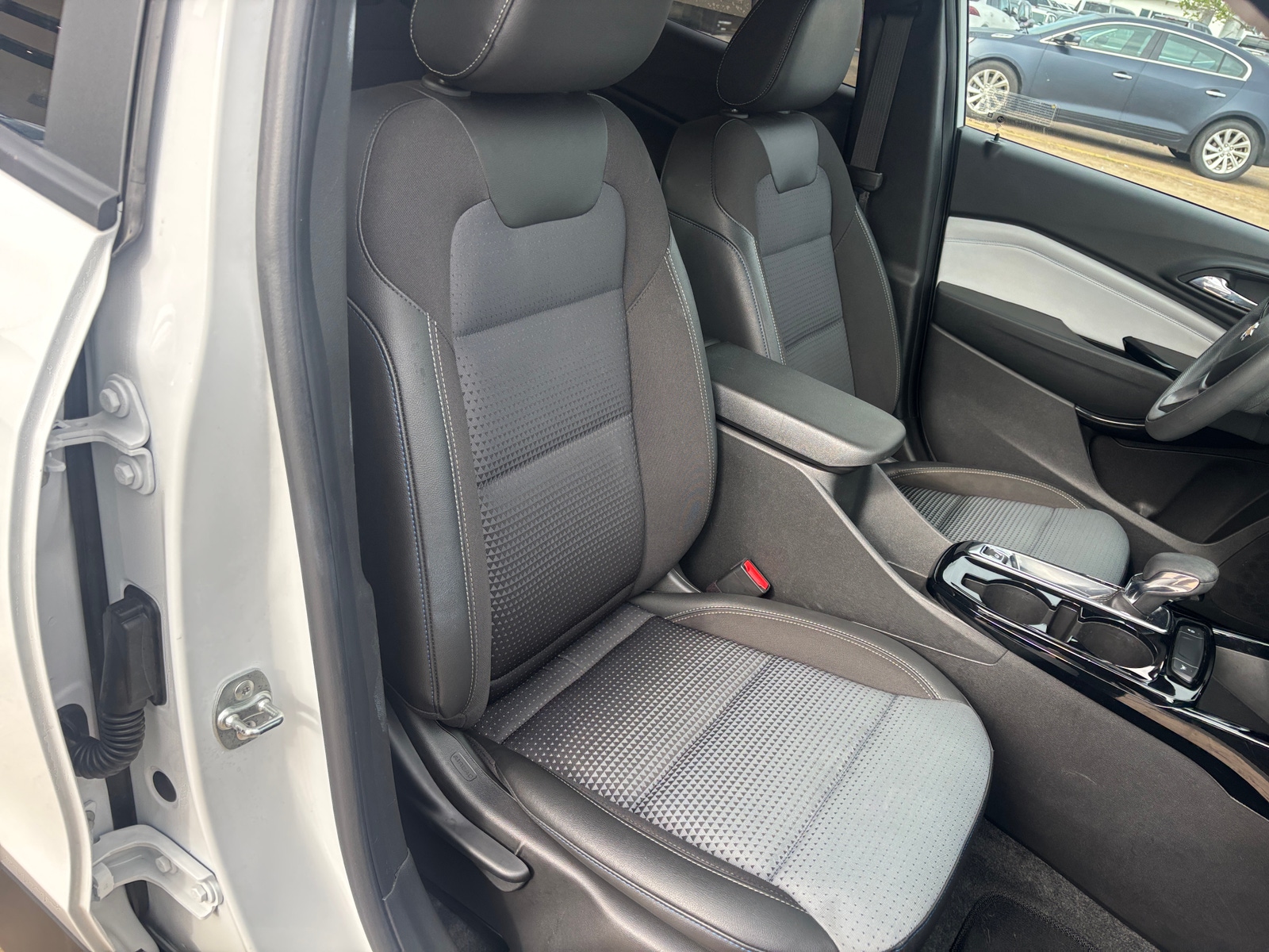 Thumbnail: 2025 Chevrolet Trax - 2