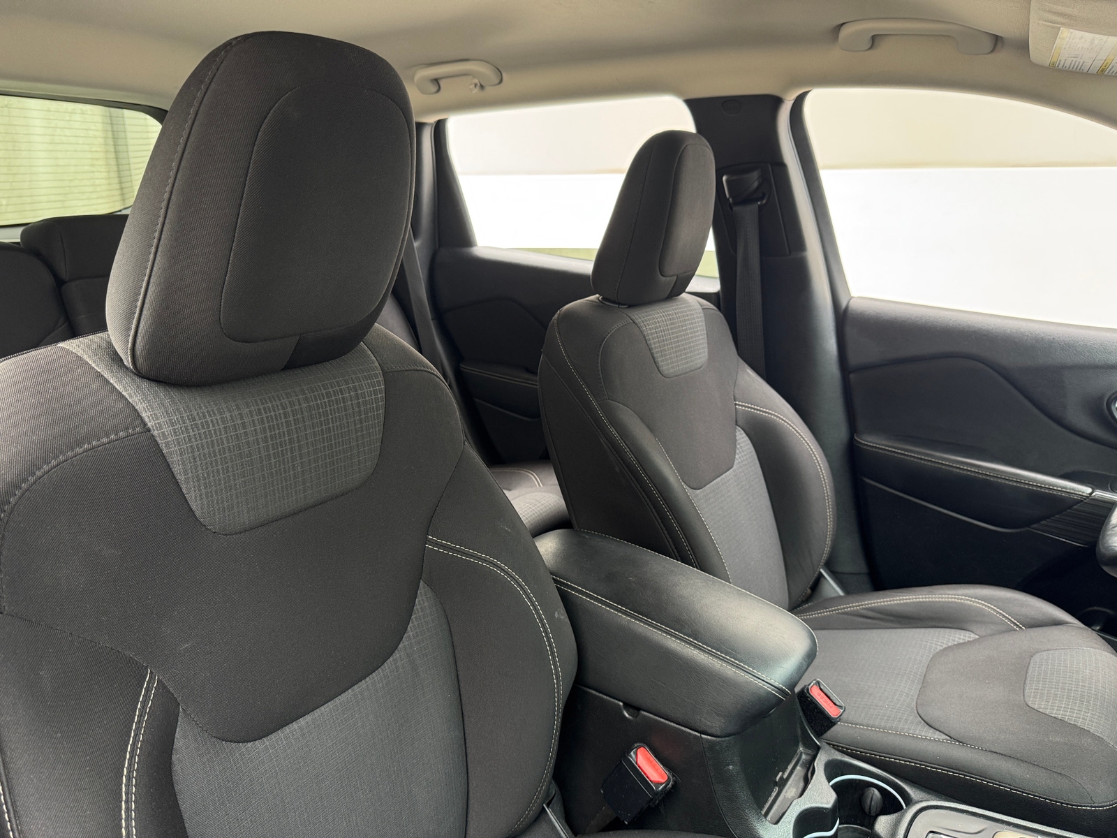 Thumbnail: 2015 Jeep Cherokee - 2