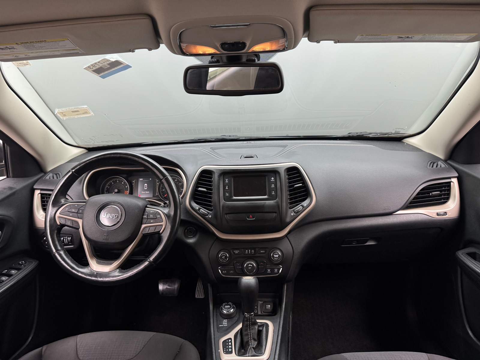 Thumbnail: 2015 Jeep Cherokee - 3