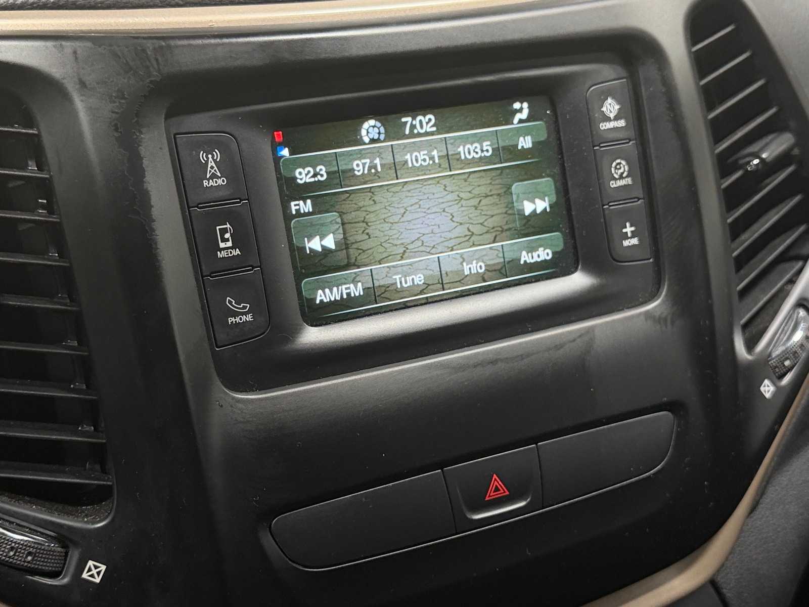 Thumbnail: 2015 Jeep Cherokee - 4