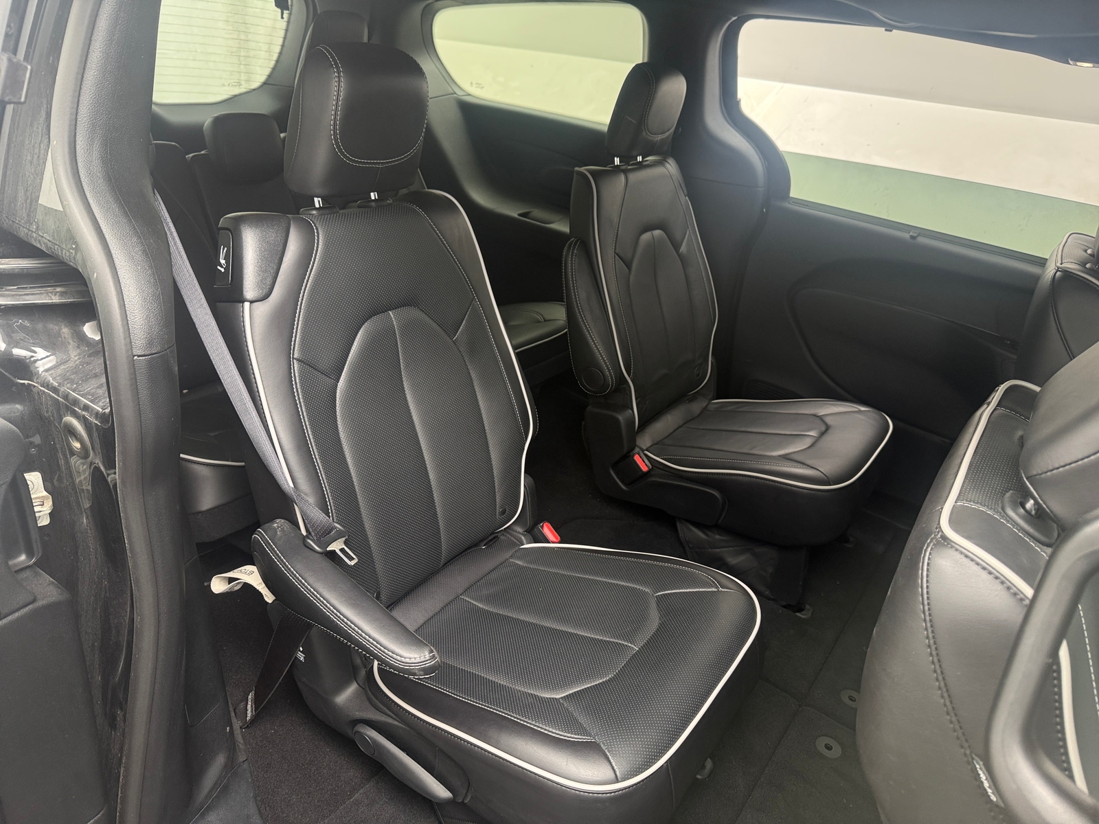 Thumbnail: 2026 Chrysler Pacifica - 5
