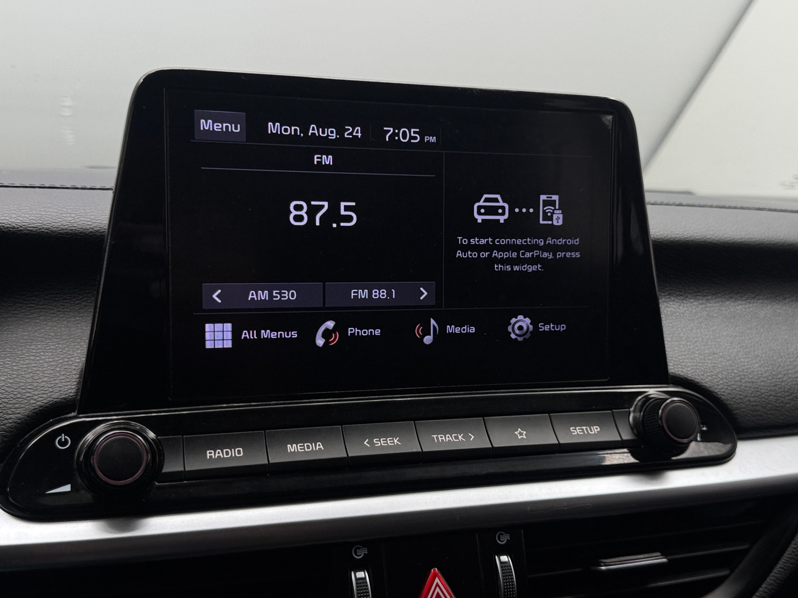 Thumbnail: 2022 Kia Forte - 4