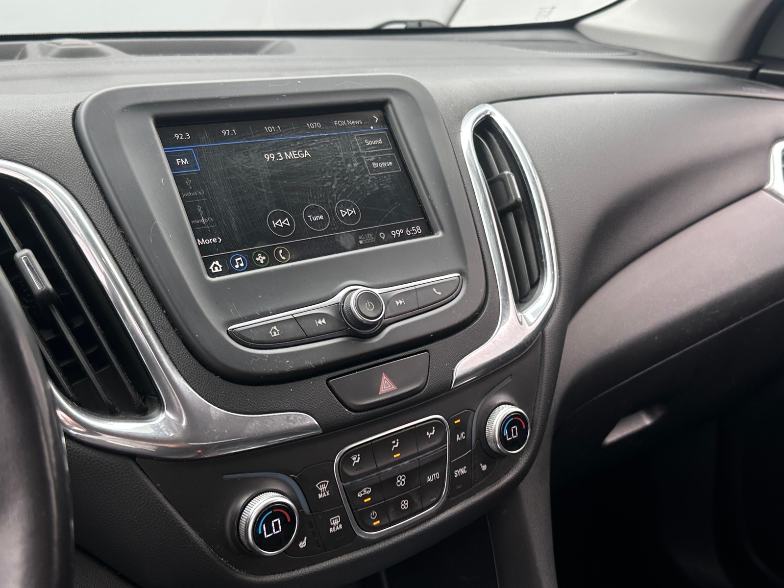 Thumbnail: 2019 Chevrolet Equinox - 4