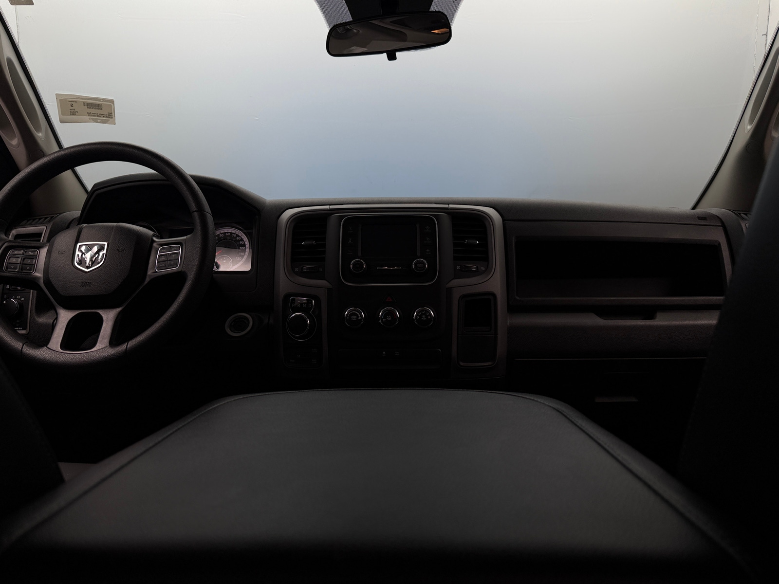 Thumbnail: 2024 RAM 1500 Classic - 3