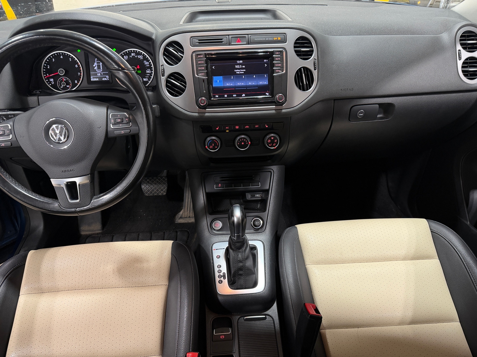 Thumbnail: 2017 Volkswagen Tiguan - 3
