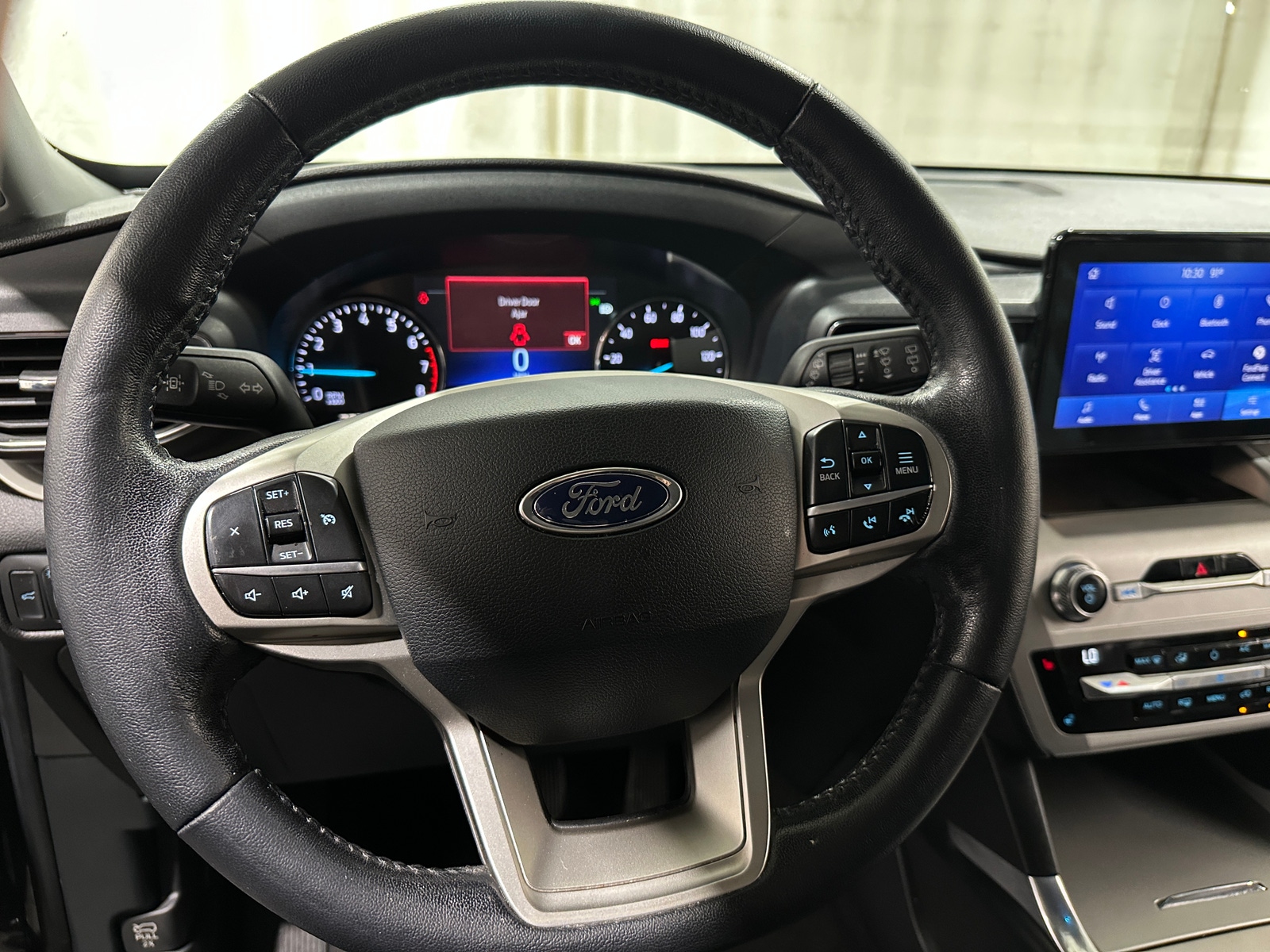 Thumbnail: 2021 Ford Explorer - 4