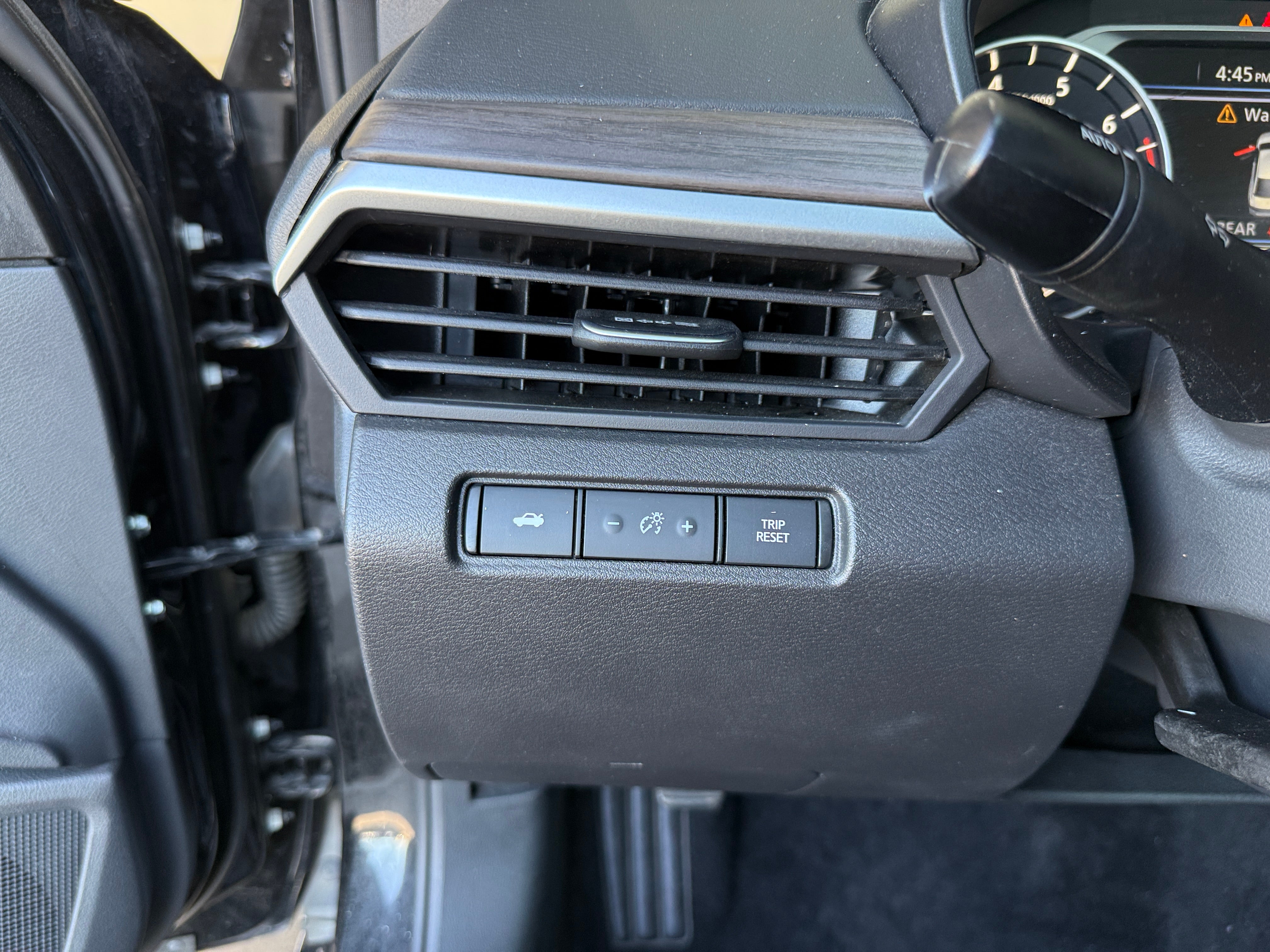 2025 Nissan Altima SV - Photo 3