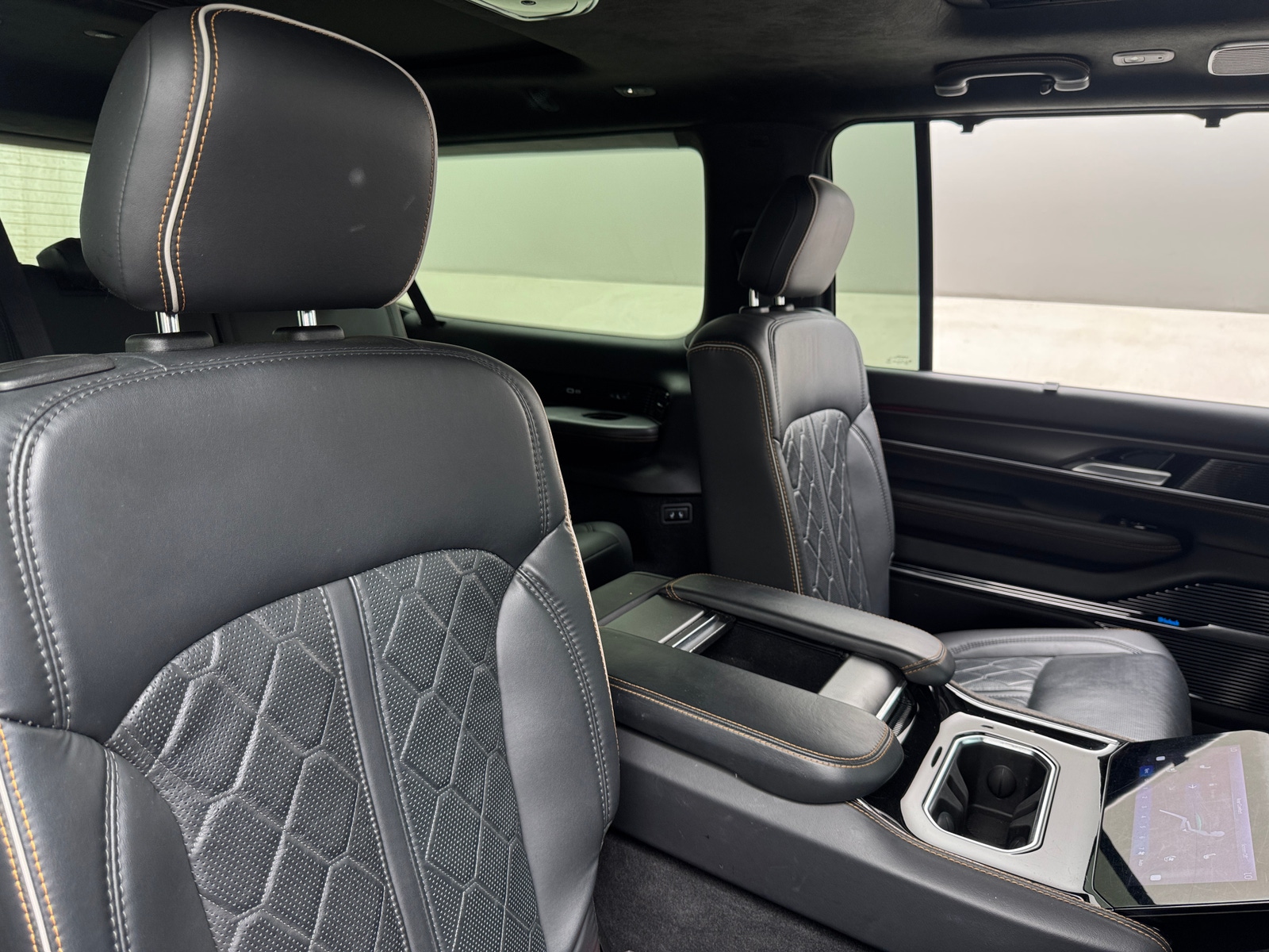 Thumbnail: 2024 Jeep Grand Wagoneer L - 5