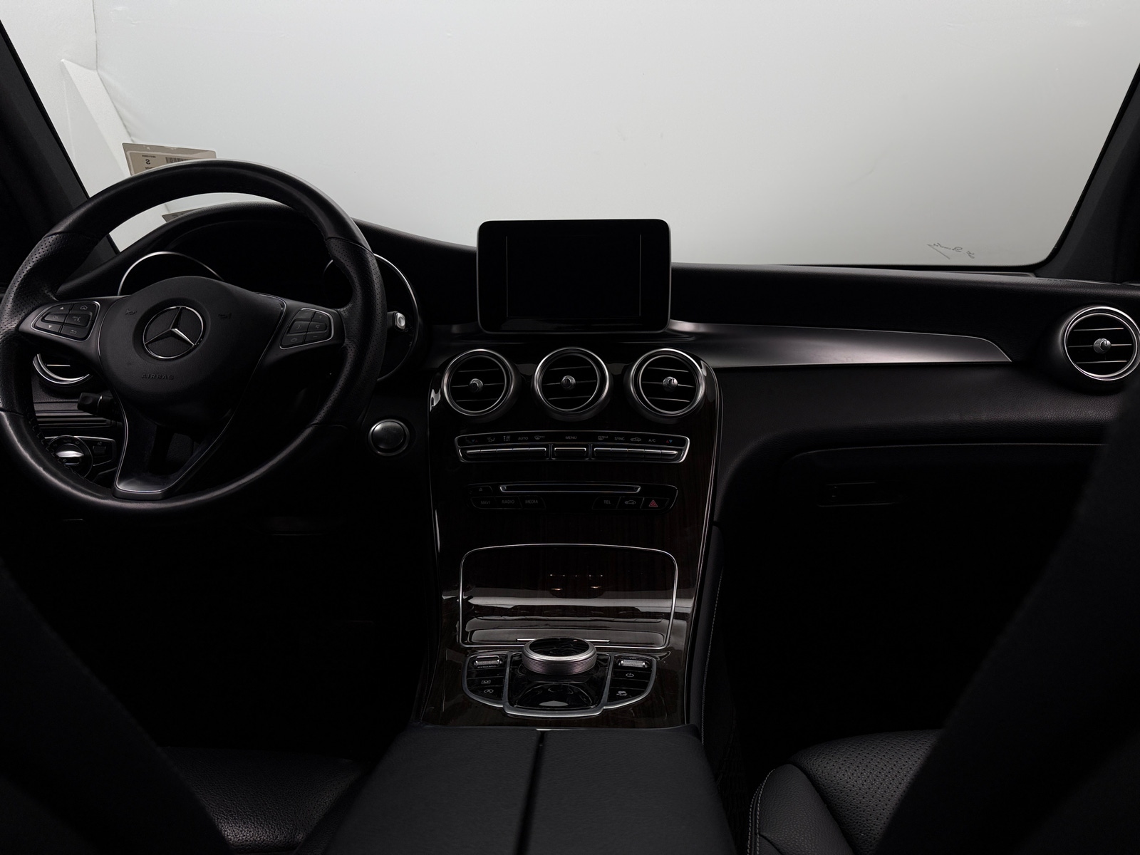 Thumbnail: 2019 Mercedes-Benz GLC - 2