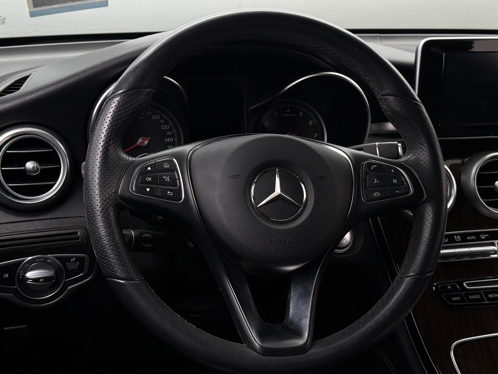 Thumbnail: 2019 Mercedes-Benz GLC - 4
