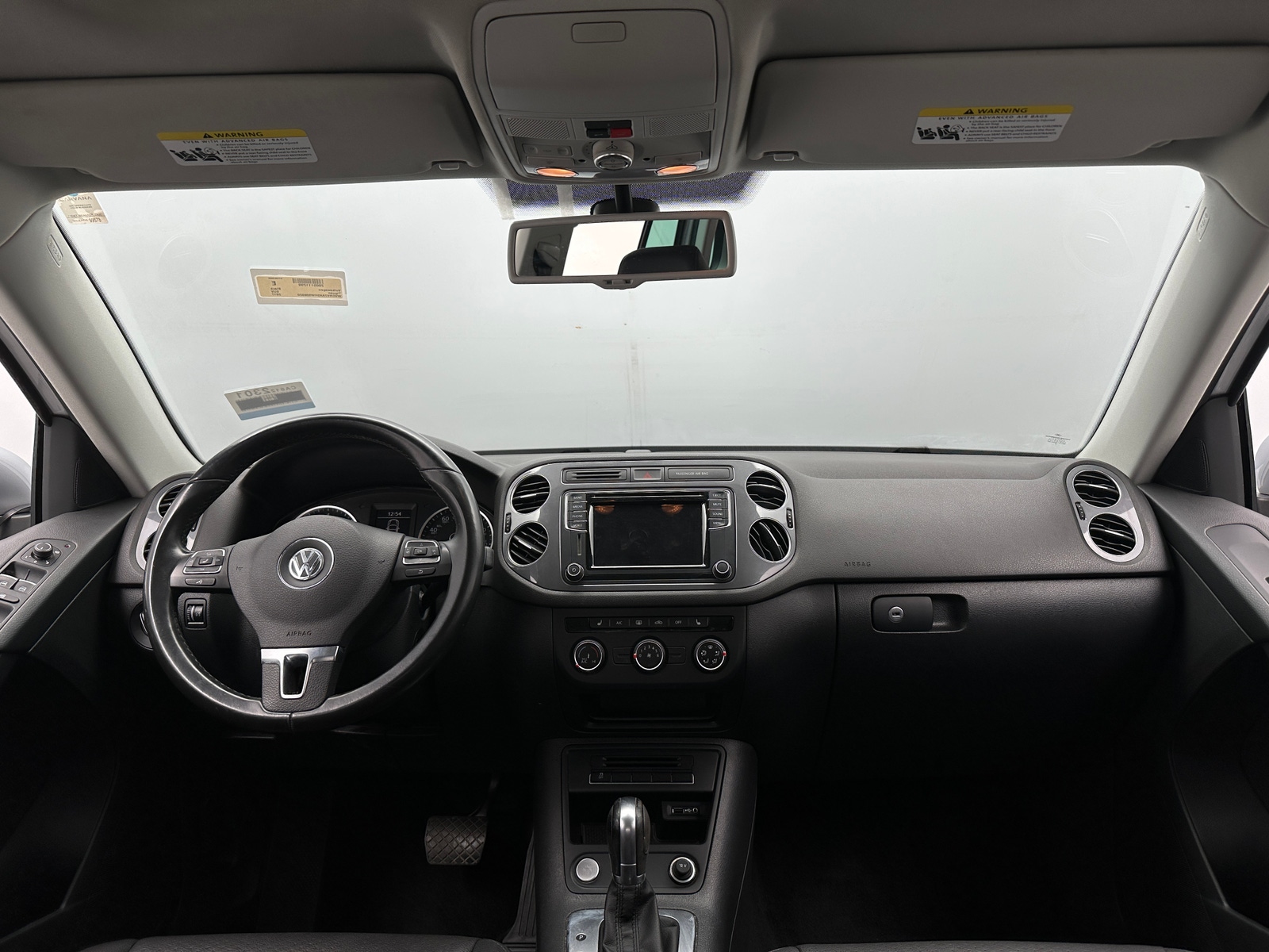 Thumbnail: 2017 Volkswagen Tiguan - 3