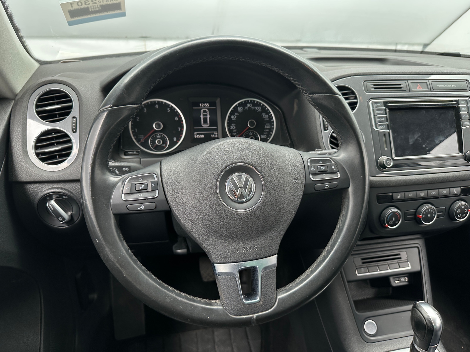 Thumbnail: 2017 Volkswagen Tiguan - 5