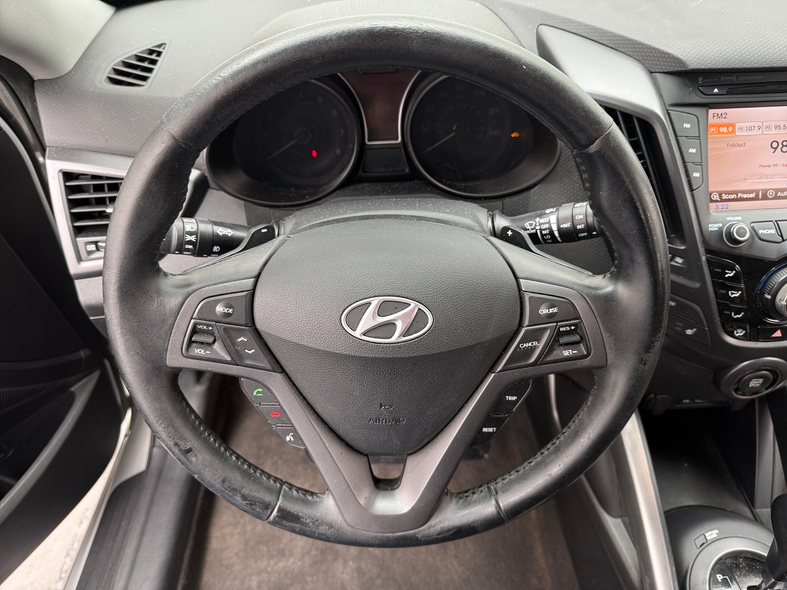 Thumbnail: 2014 Hyundai Veloster - 4