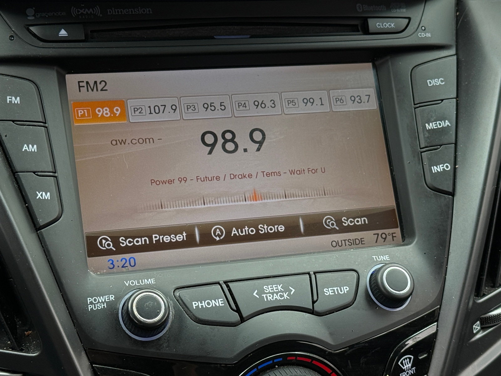 Thumbnail: 2014 Hyundai Veloster - 3