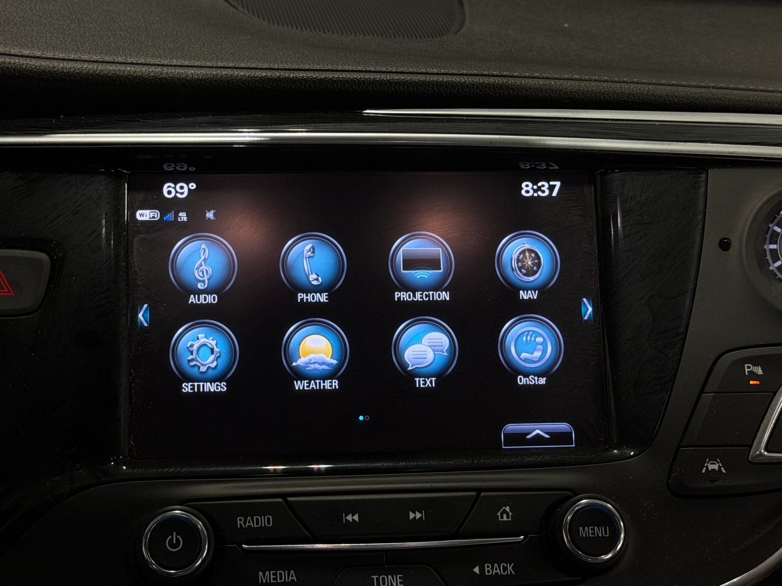 Thumbnail: 2018 Buick Envision - 3