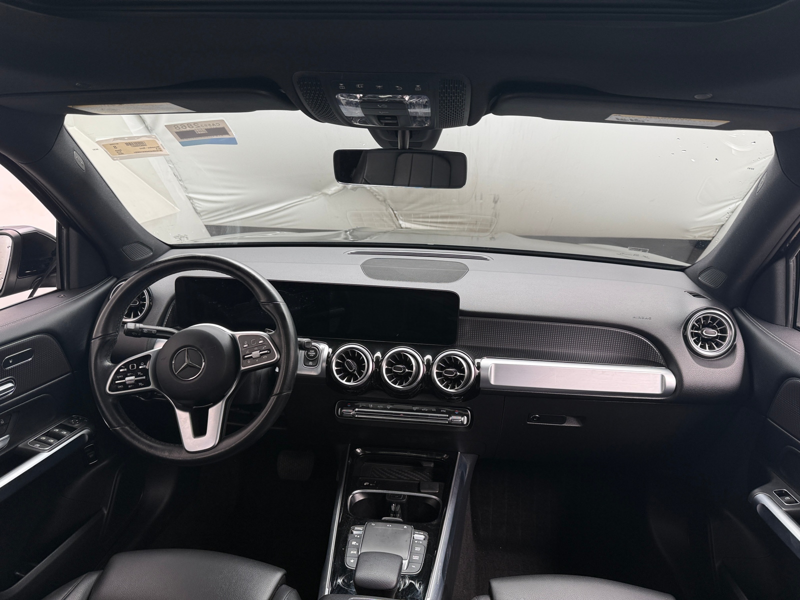Thumbnail: 2022 Mercedes-Benz GLB - 2