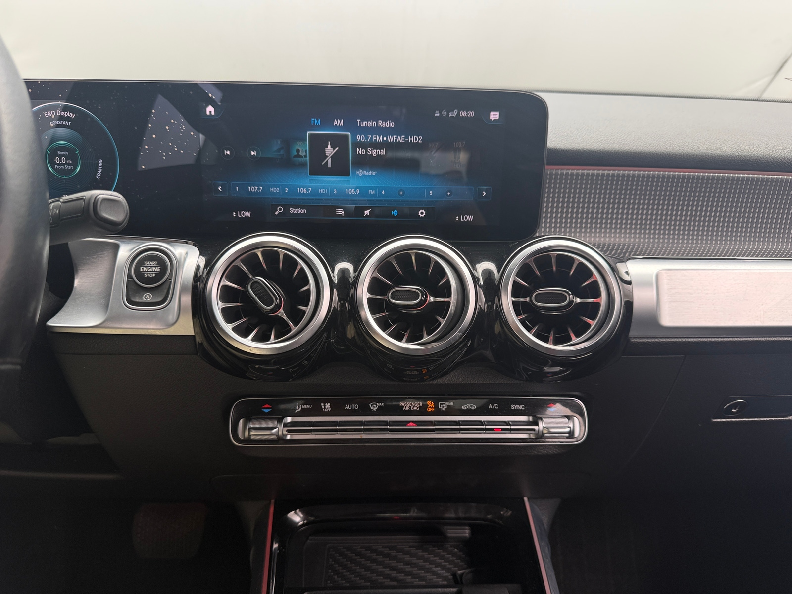 Thumbnail: 2022 Mercedes-Benz GLB - 3